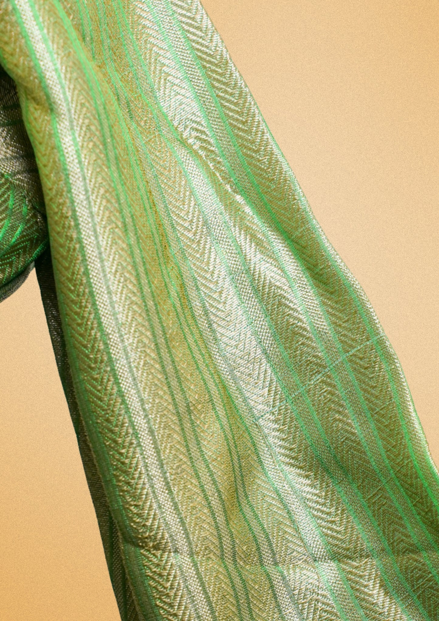 "RDM BL 016B" Banarasi Green Blouse With Golden Weave