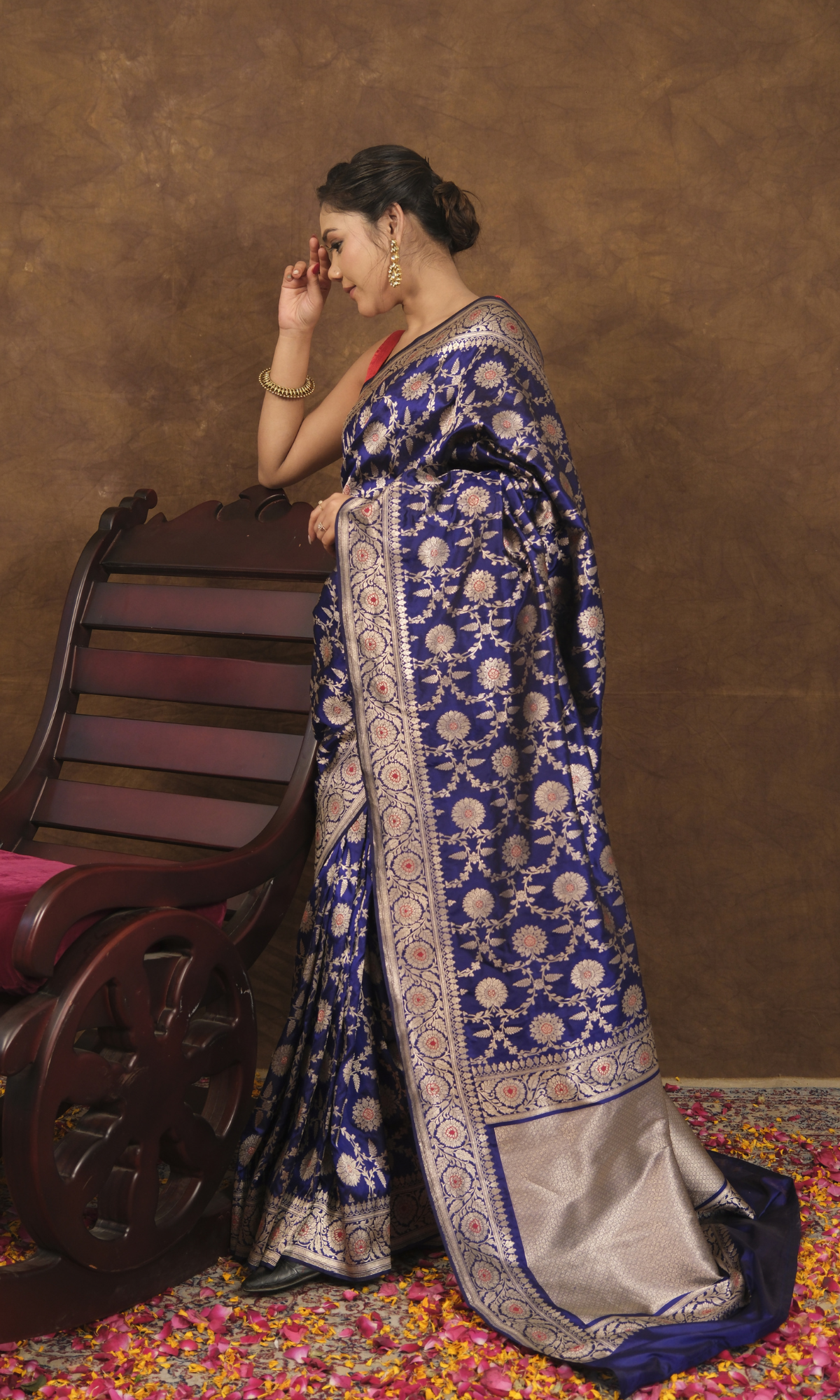 "VIRASAT 161" Traditional Banarasi Saree with Exquisite Mughal Motif Border
