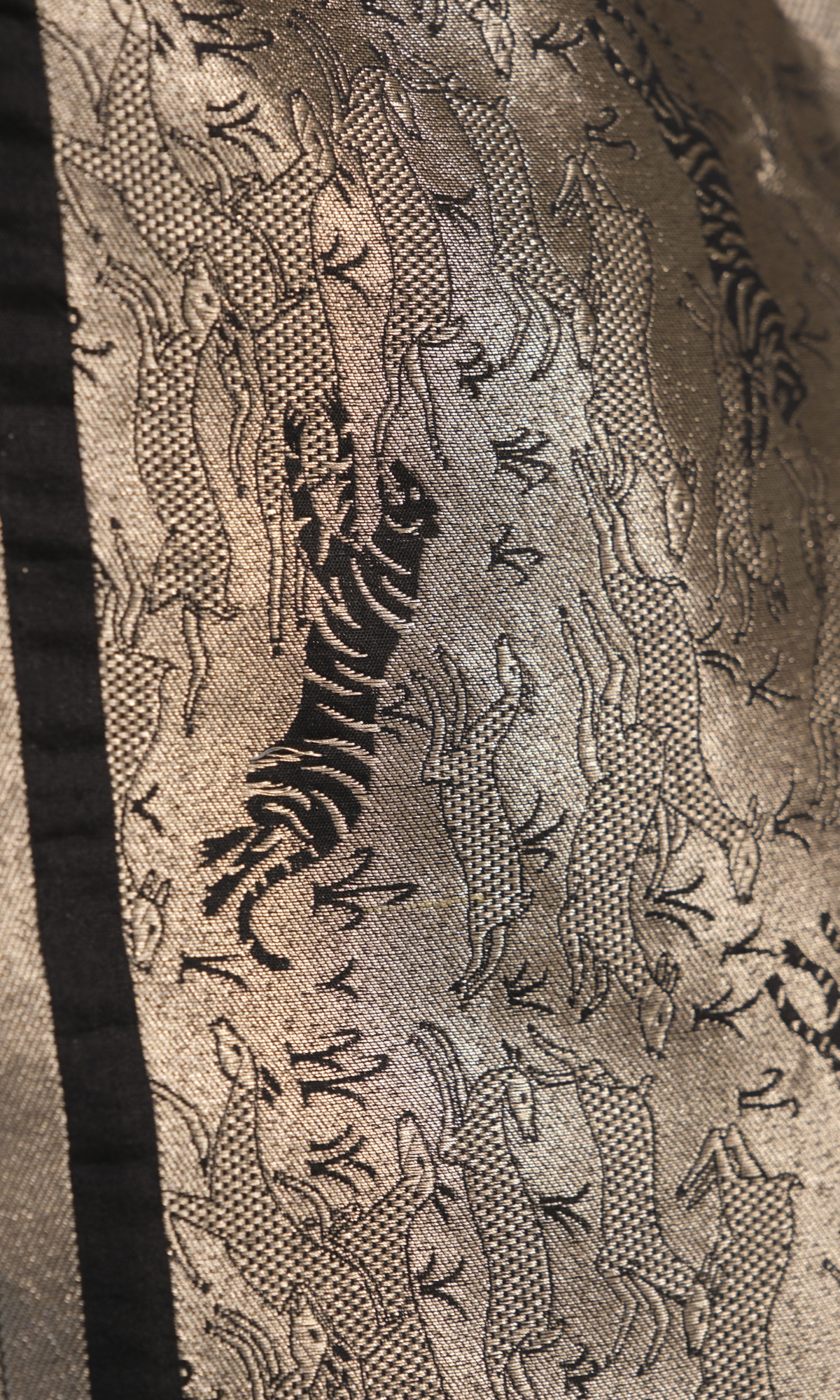 VIRASAT 163: Royal Bengal Tiger Design Saree for Power & Grace