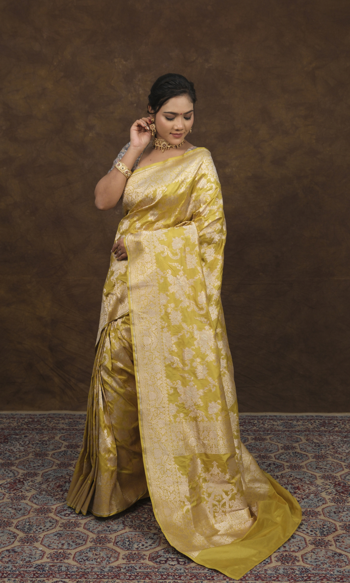 "VIRASAT 164" Banarasi Jangla Jaal Saree: Woven with Pure Gold Rupa Zari and A-Grade Silk