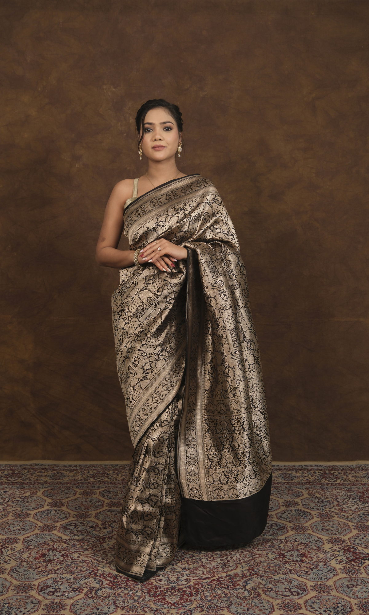 "VIRASAT 160" Pure Banarasi Handloom Silk Brocade Saree: A Masterpiece of Jamewar Technique