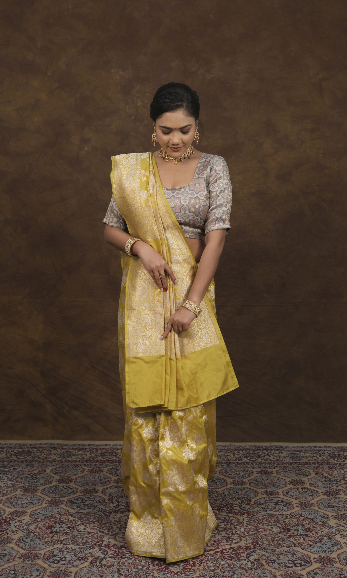 "VIRASAT 164" Banarasi Jangla Jaal Saree: Woven with Pure Gold Rupa Zari and A-Grade Silk