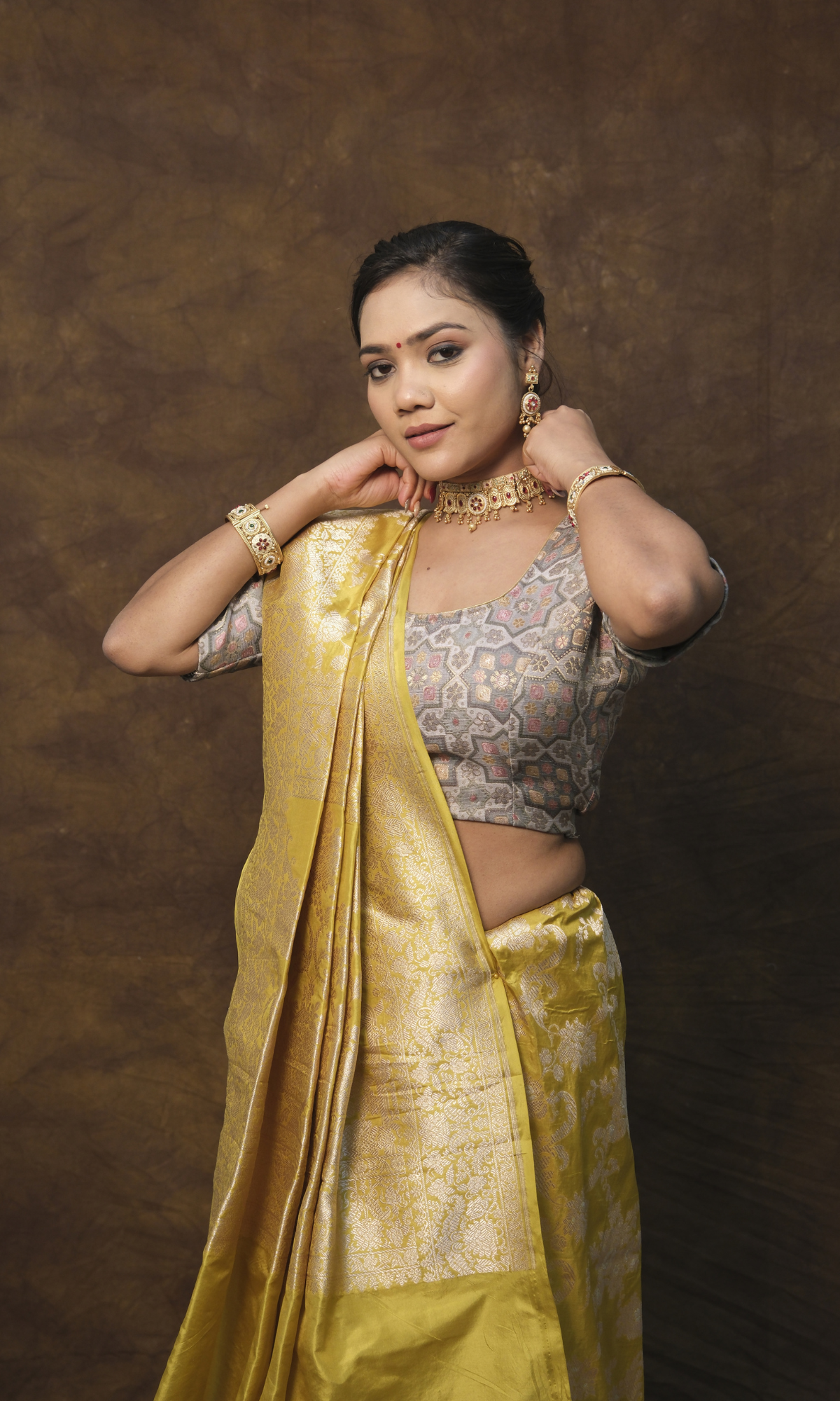 "VIRASAT 164" Banarasi Jangla Jaal Saree: Woven with Pure Gold Rupa Zari and A-Grade Silk