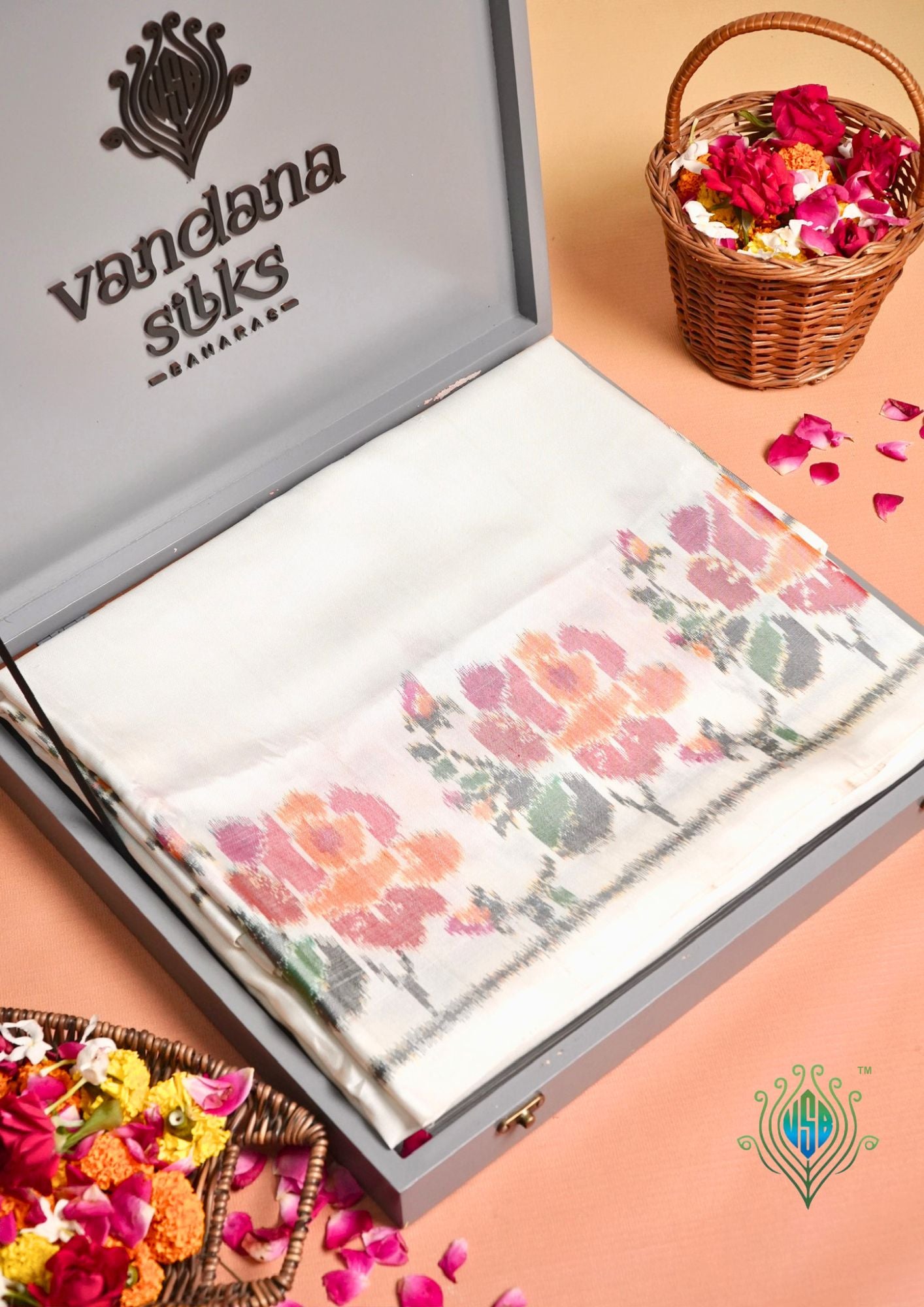 Founder Choice 074: Pure Katan Patola Ikkat Handloom Silk Saree in Pearl White