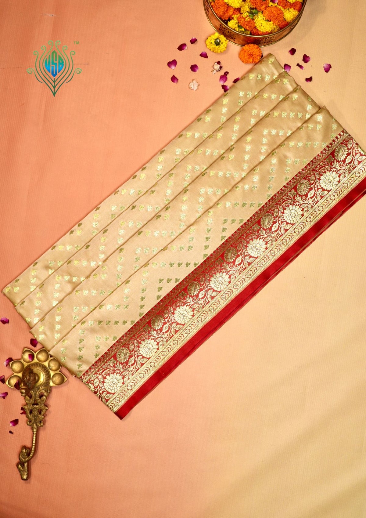Waah Banaras173D: Royal Beige Satin Silk Banarasi Saree with Zig-Zag Buti & Contrast Pallu