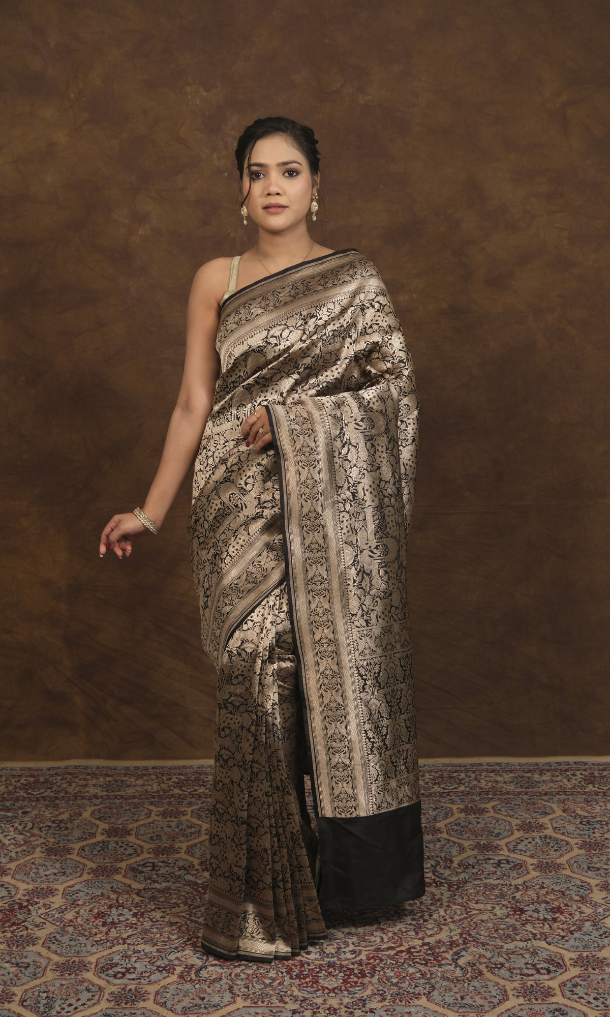 "VIRASAT 160" Pure Banarasi Handloom Silk Brocade Saree: A Masterpiece of Jamewar Technique