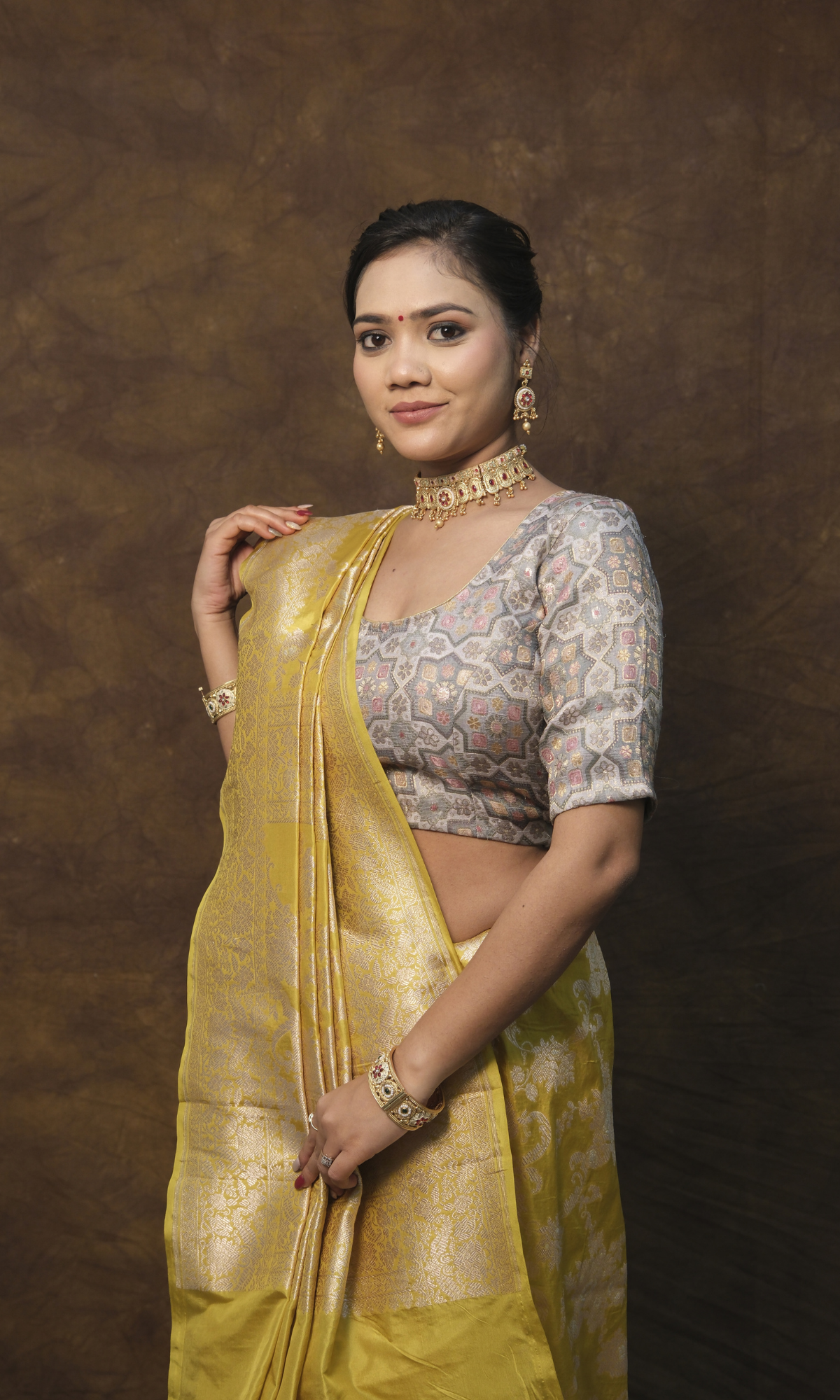 "VIRASAT 164" Banarasi Jangla Jaal Saree: Woven with Pure Gold Rupa Zari and A-Grade Silk