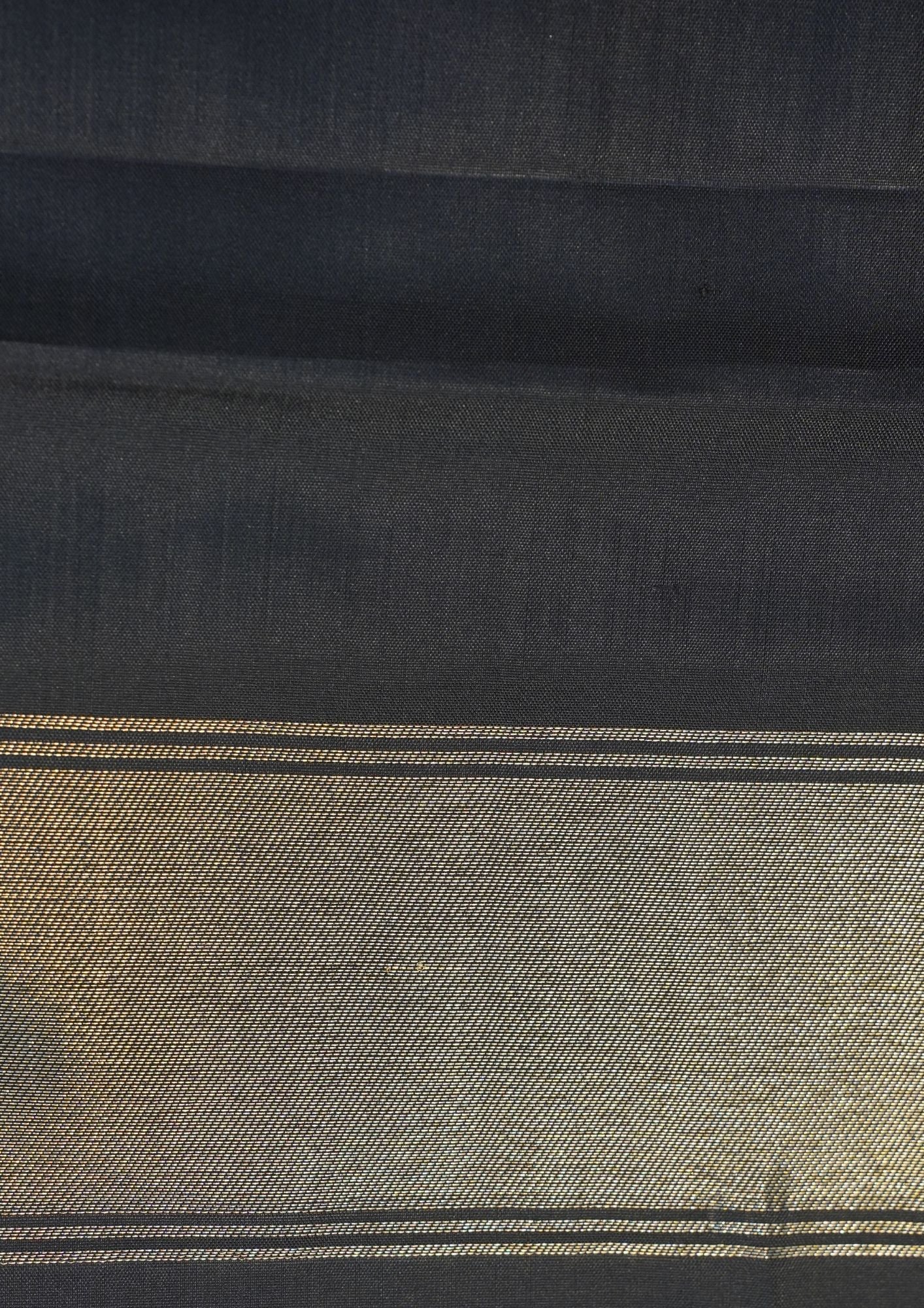 "Founder Choice 039" Banarasi Pure Kanjivaram Silk Saree With Elegant Stripes Design