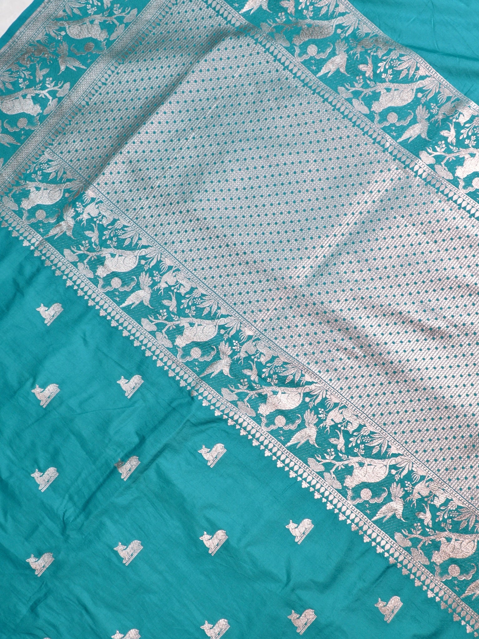 Waah Banaras 180C: Aqua Green Semi Katan Silk Saree With Beautiful Bird Border