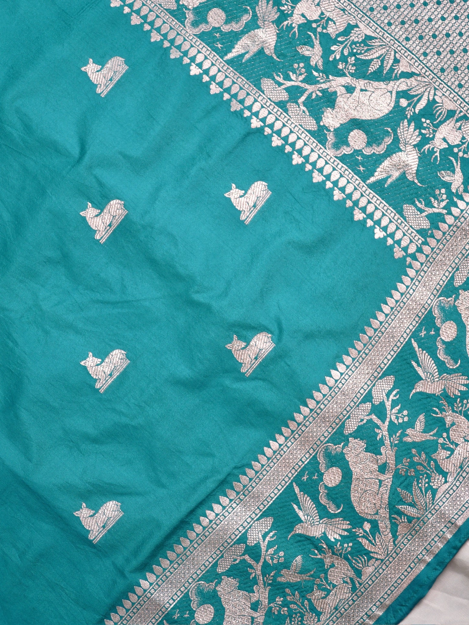 Waah Banaras 180C: Aqua Green Semi Katan Silk Saree With Beautiful Bird Border