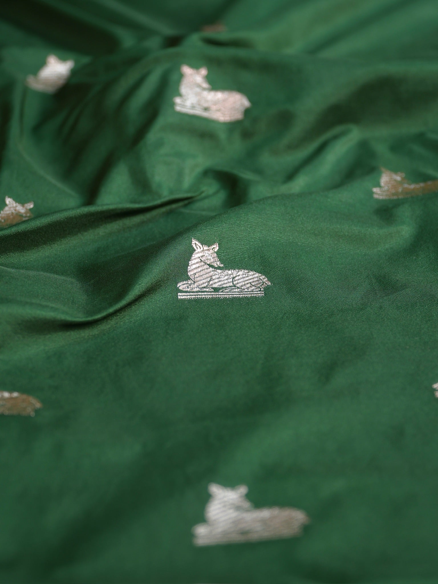 Waah Banaras 180D: Pine green Semi Katan Silk Saree With Beautiful Bird Border