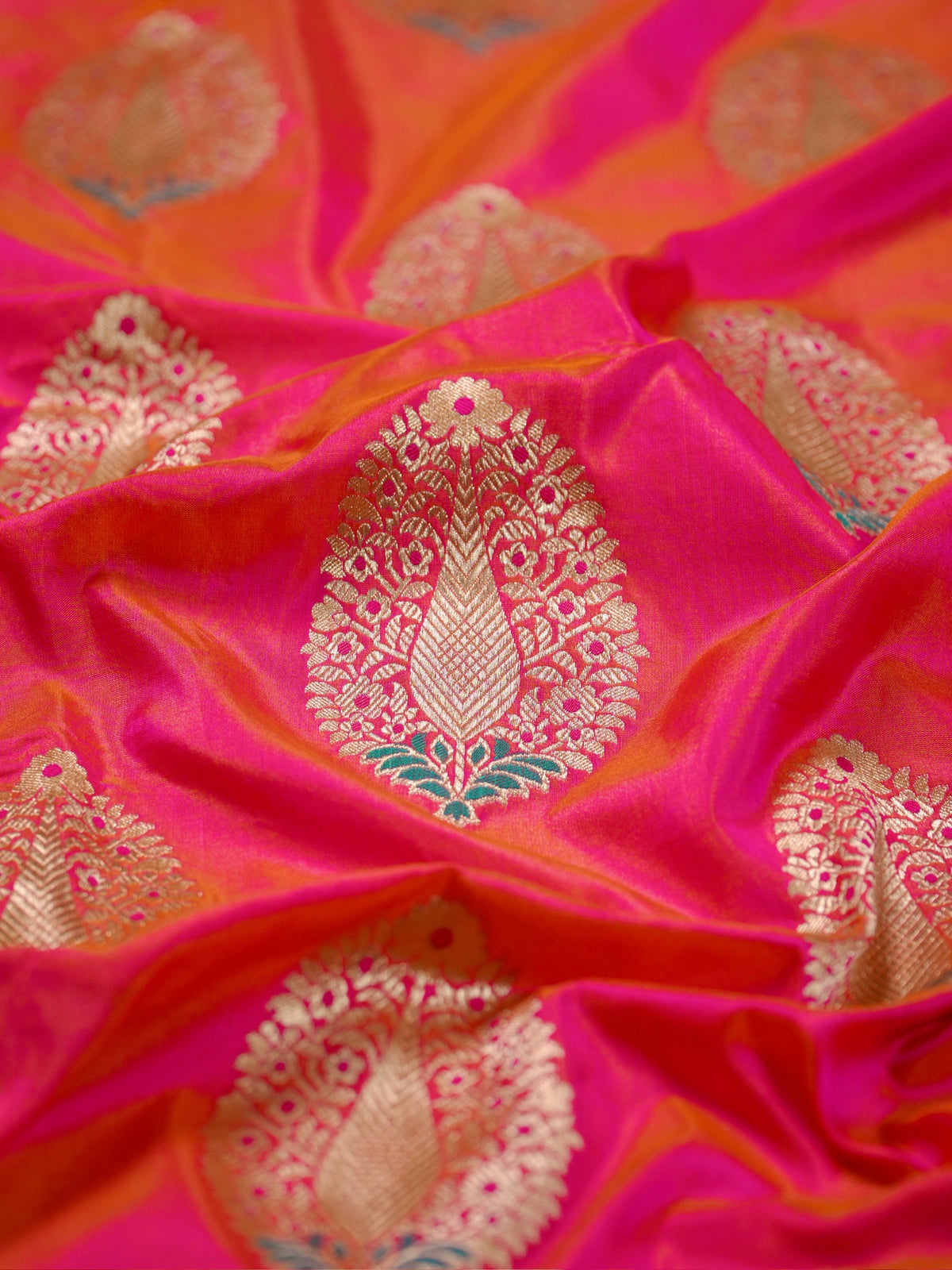 VIRASAT 03B: Peach Dual Tone Pure Handloom Katan Silk Meenakari Celebrity Inspired Abeer Buta Saree