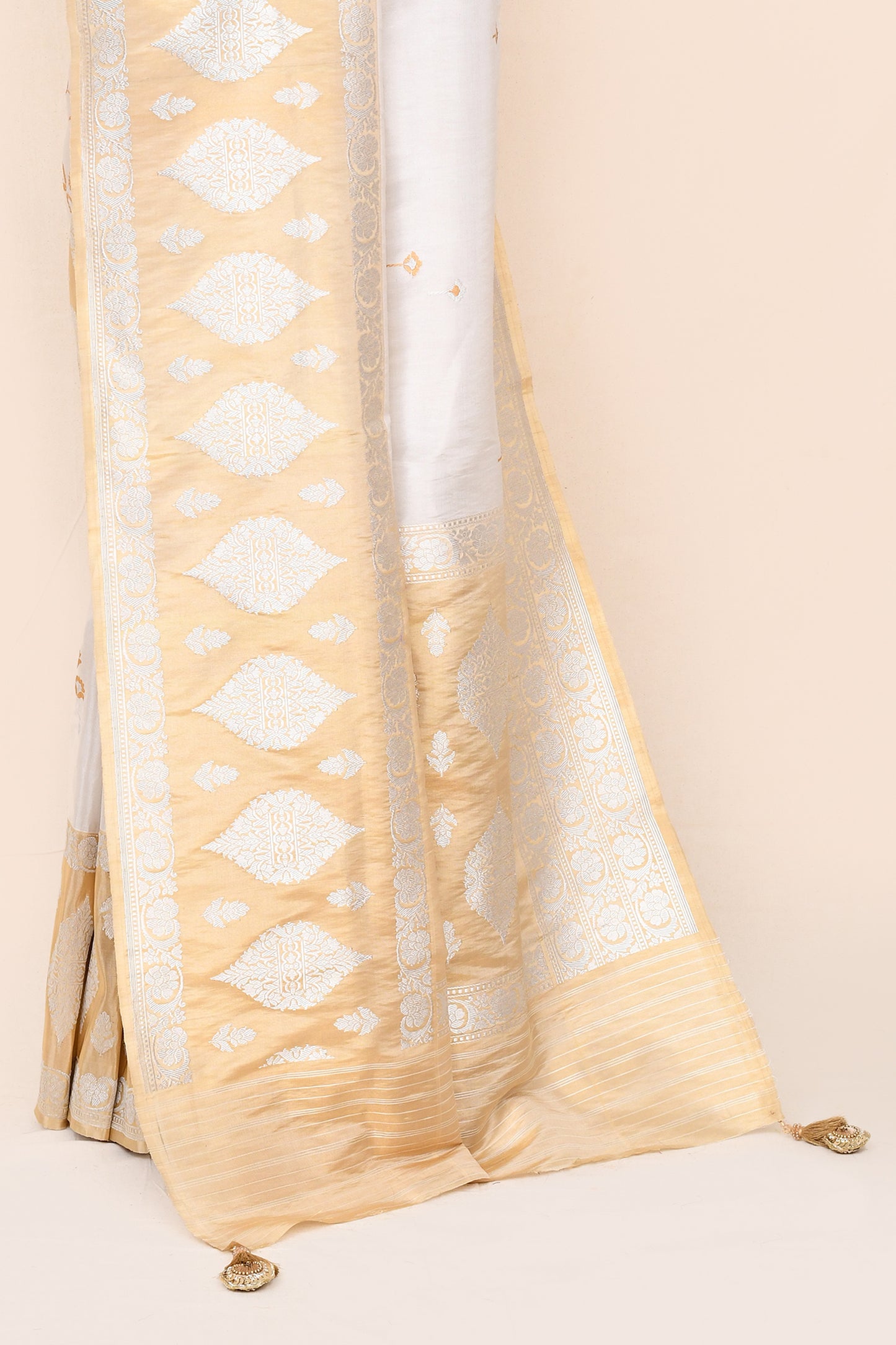 "VIRASAT 181" Pure Banarasi Tissue Silk Saree With Kadwa Weaving