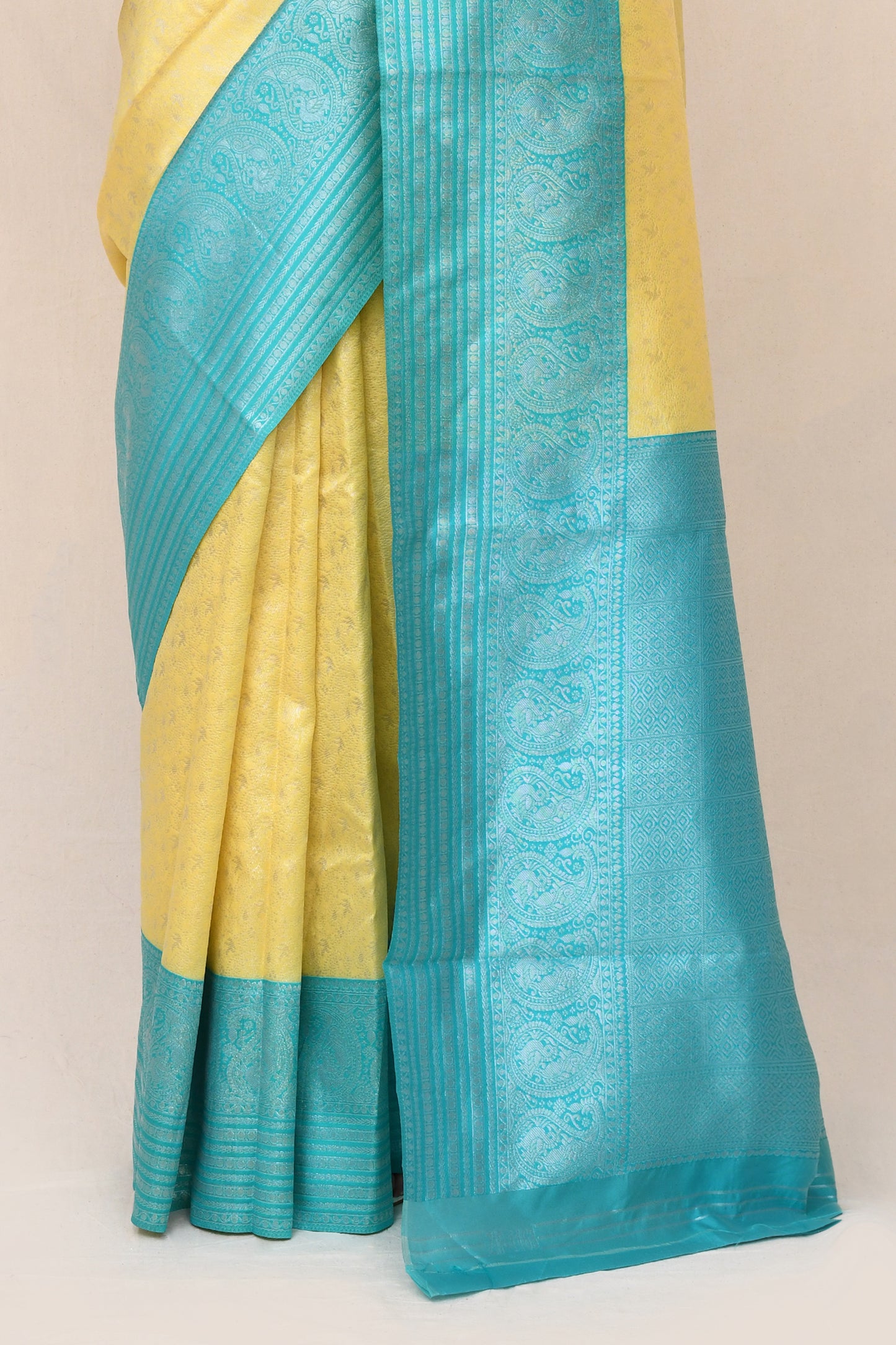 Gunapriya Blended Soft Banarasi Silk Saree