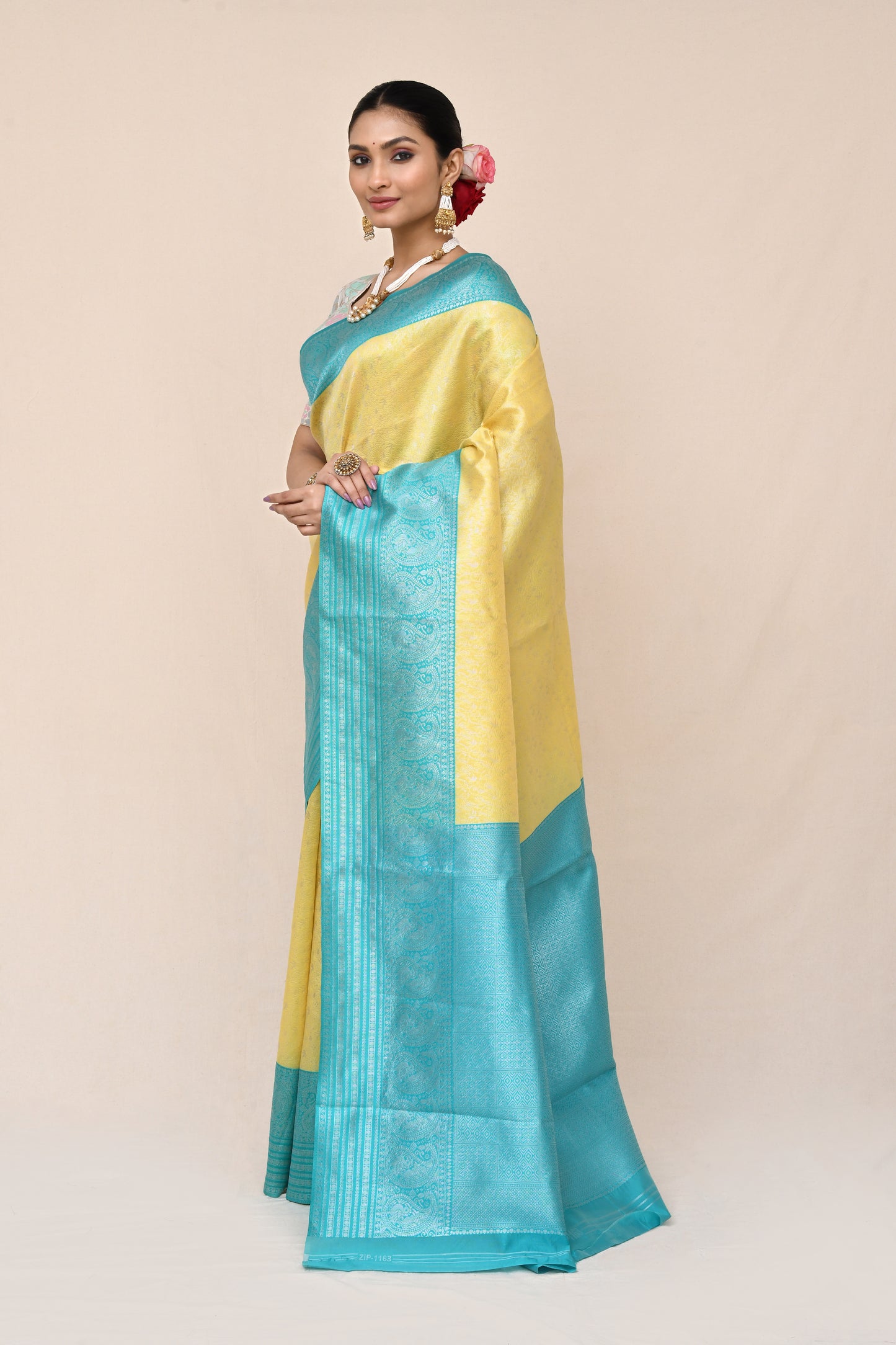 Gunapriya Blended Soft Banarasi Silk Saree