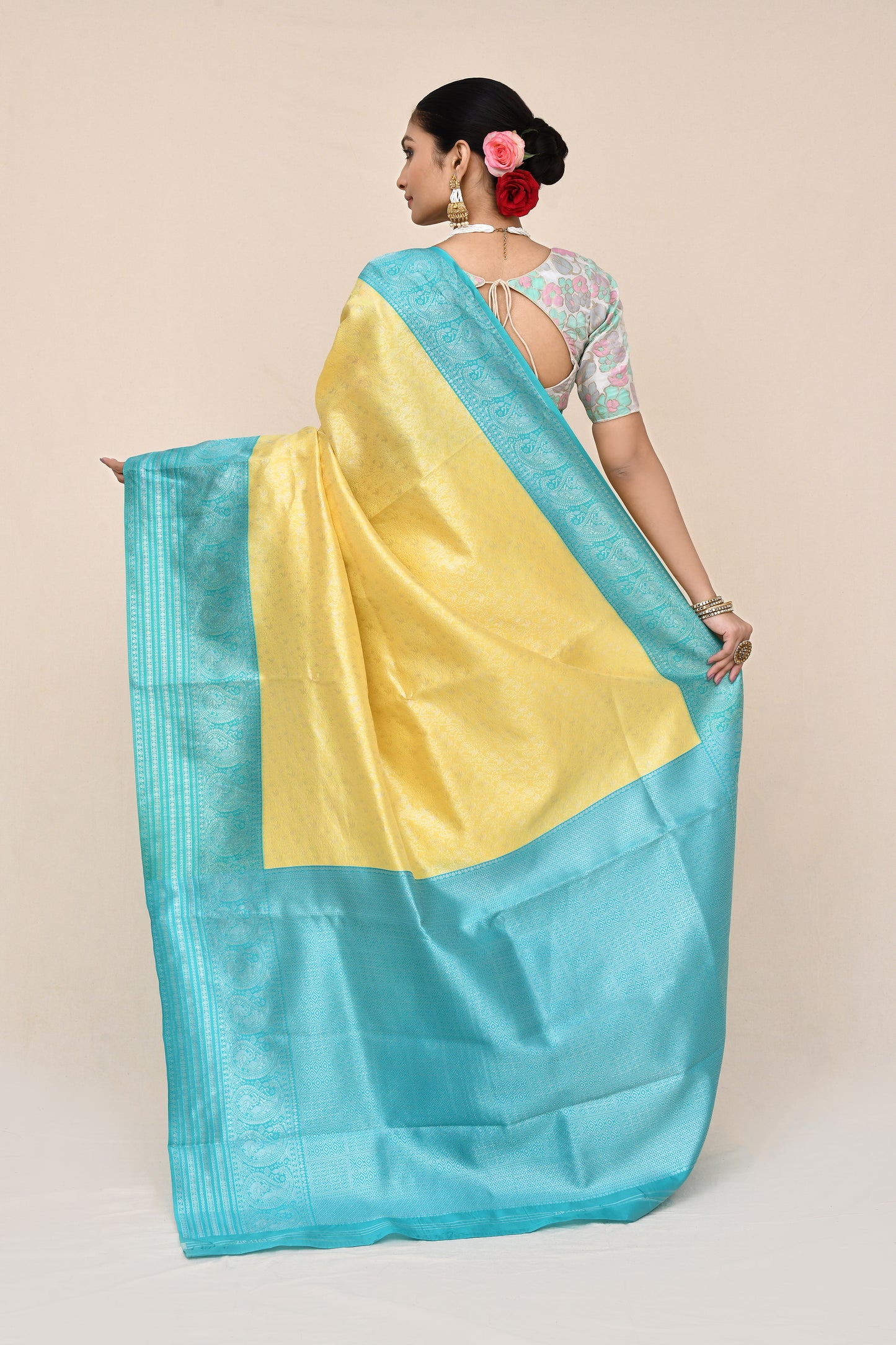 Gunapriya Blended Soft Banarasi Silk Saree