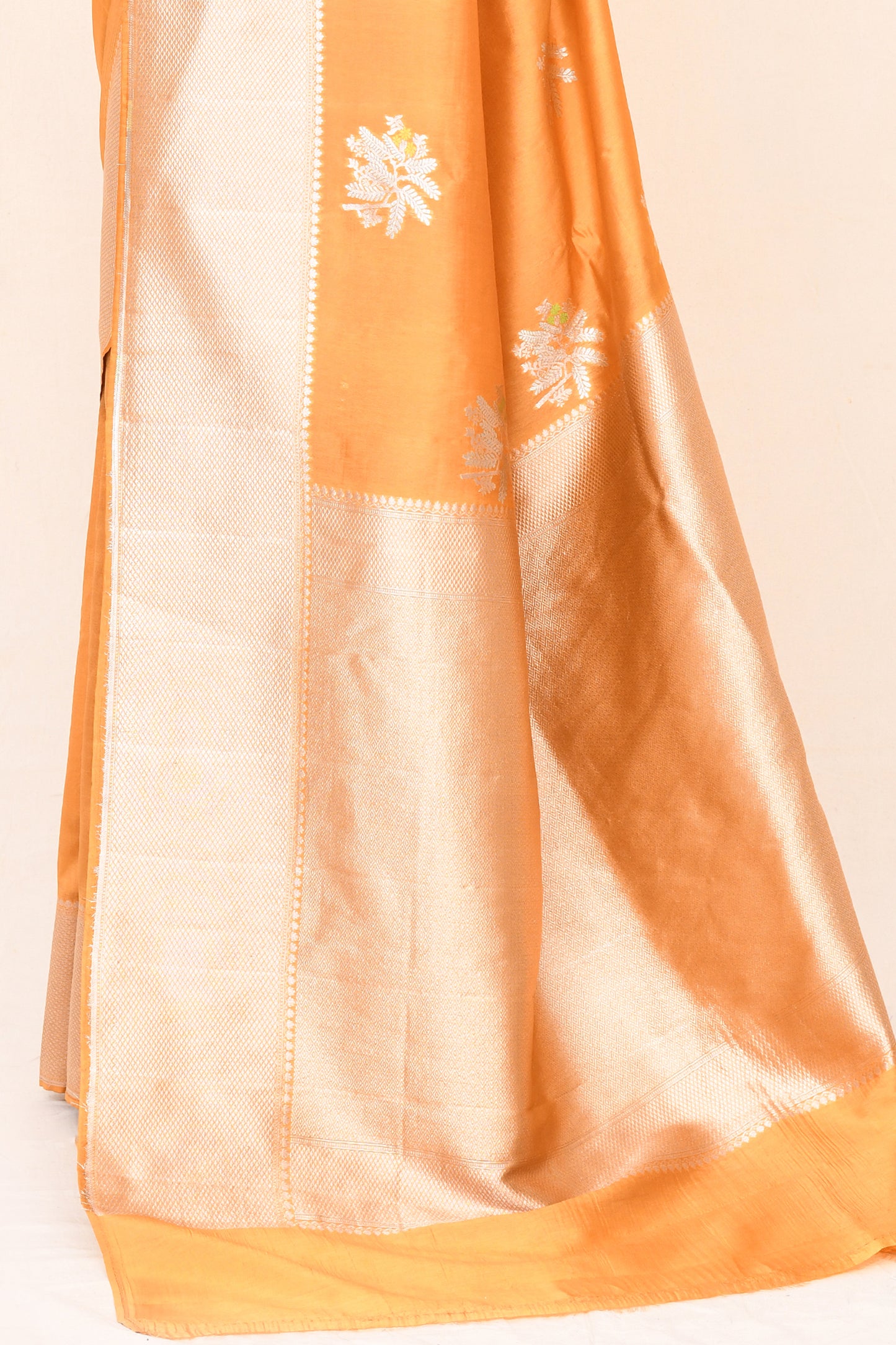"WAAH BANARAS 031" Orangish Banarasi Soft Silk Saree