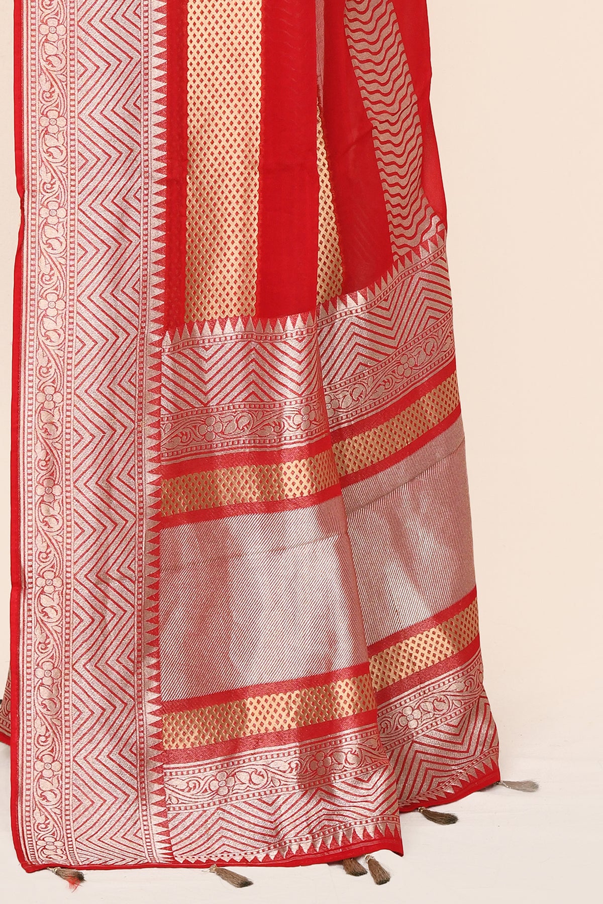 "WAAH BANARAS 047" Handloom Varsha Georgette Saree