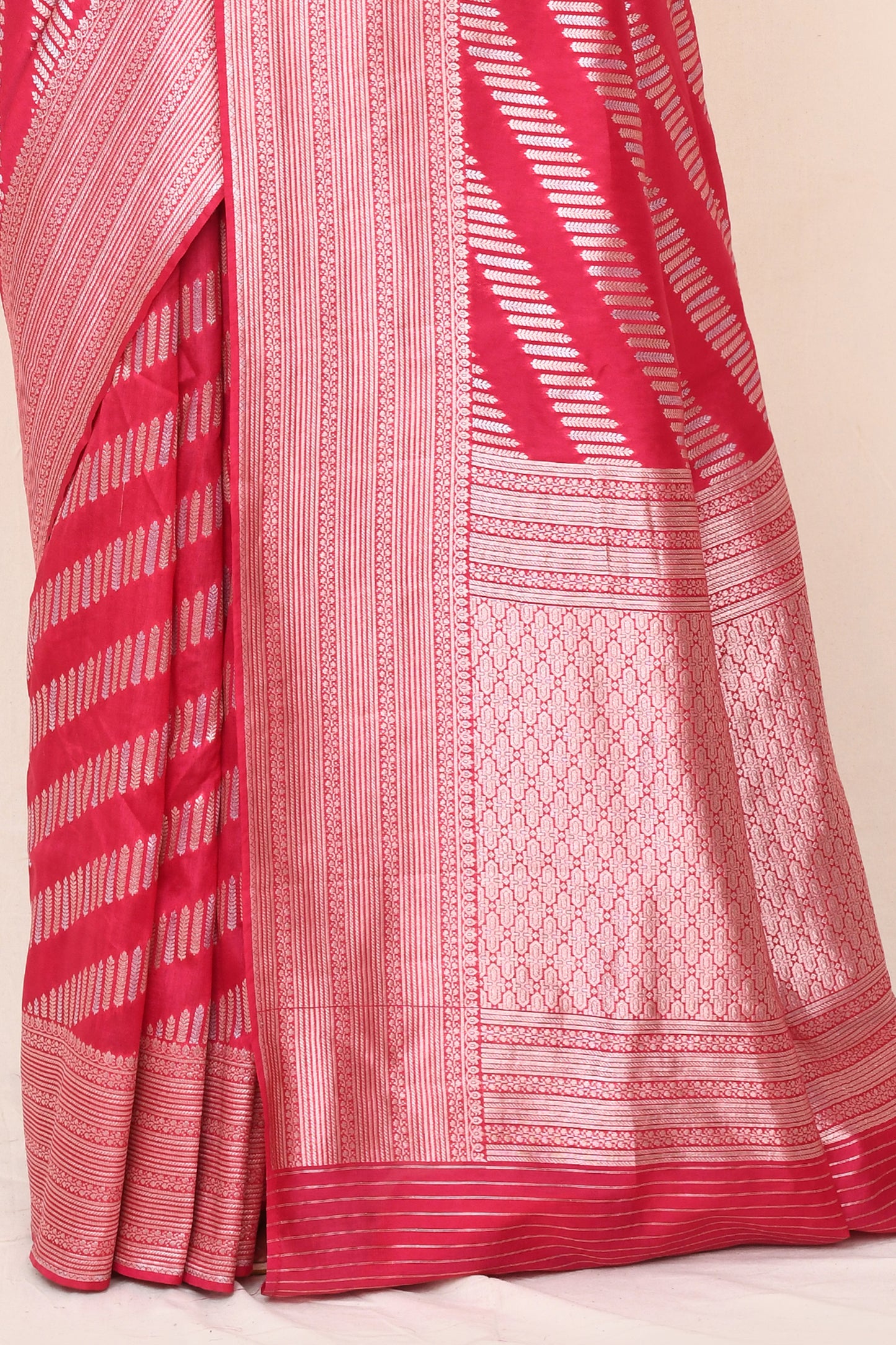 "WAAH BANARAS 052" Pink Banarasi Silk Saree