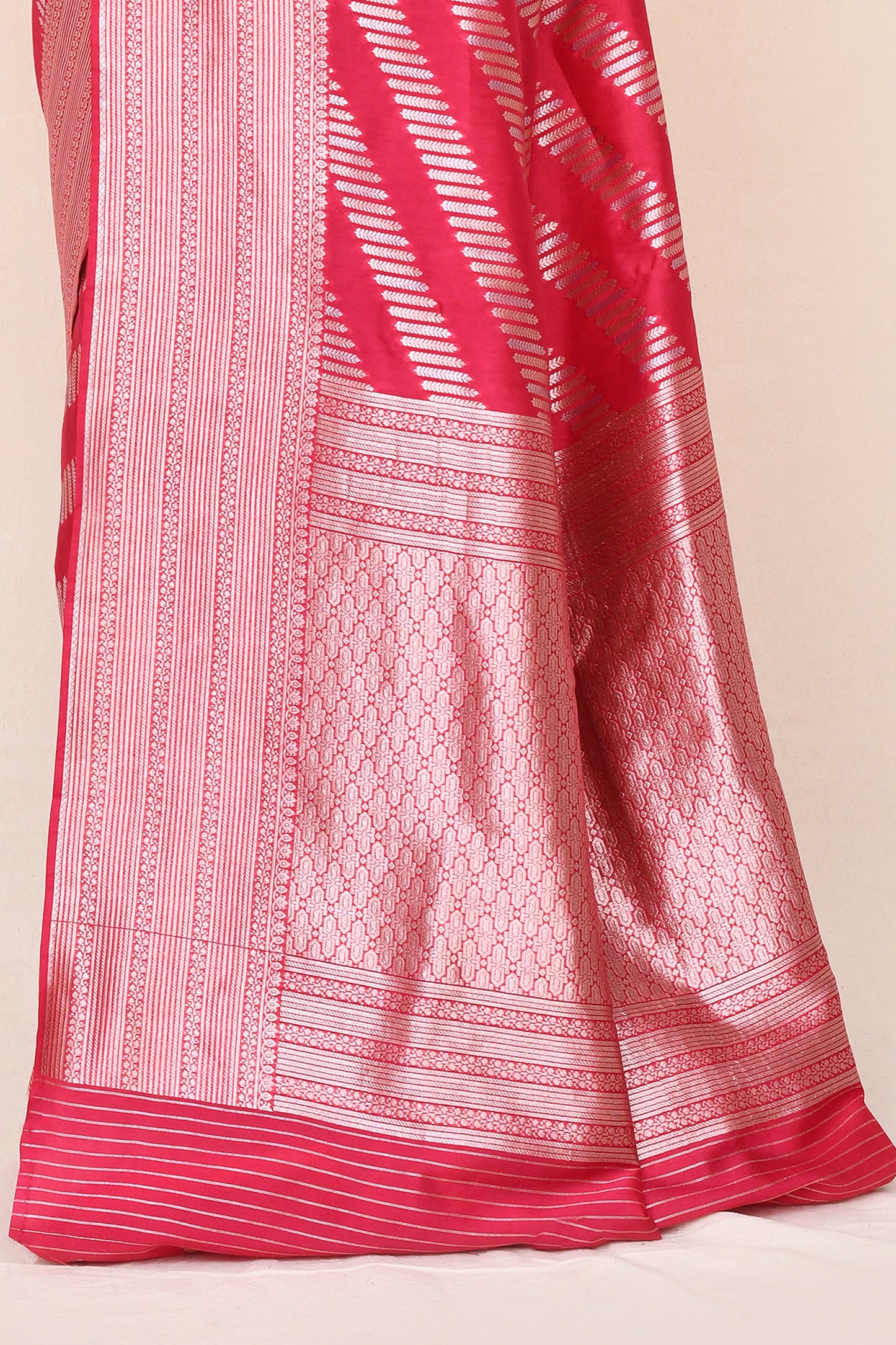 "WAAH BANARAS 052" Pink Banarasi Silk Saree