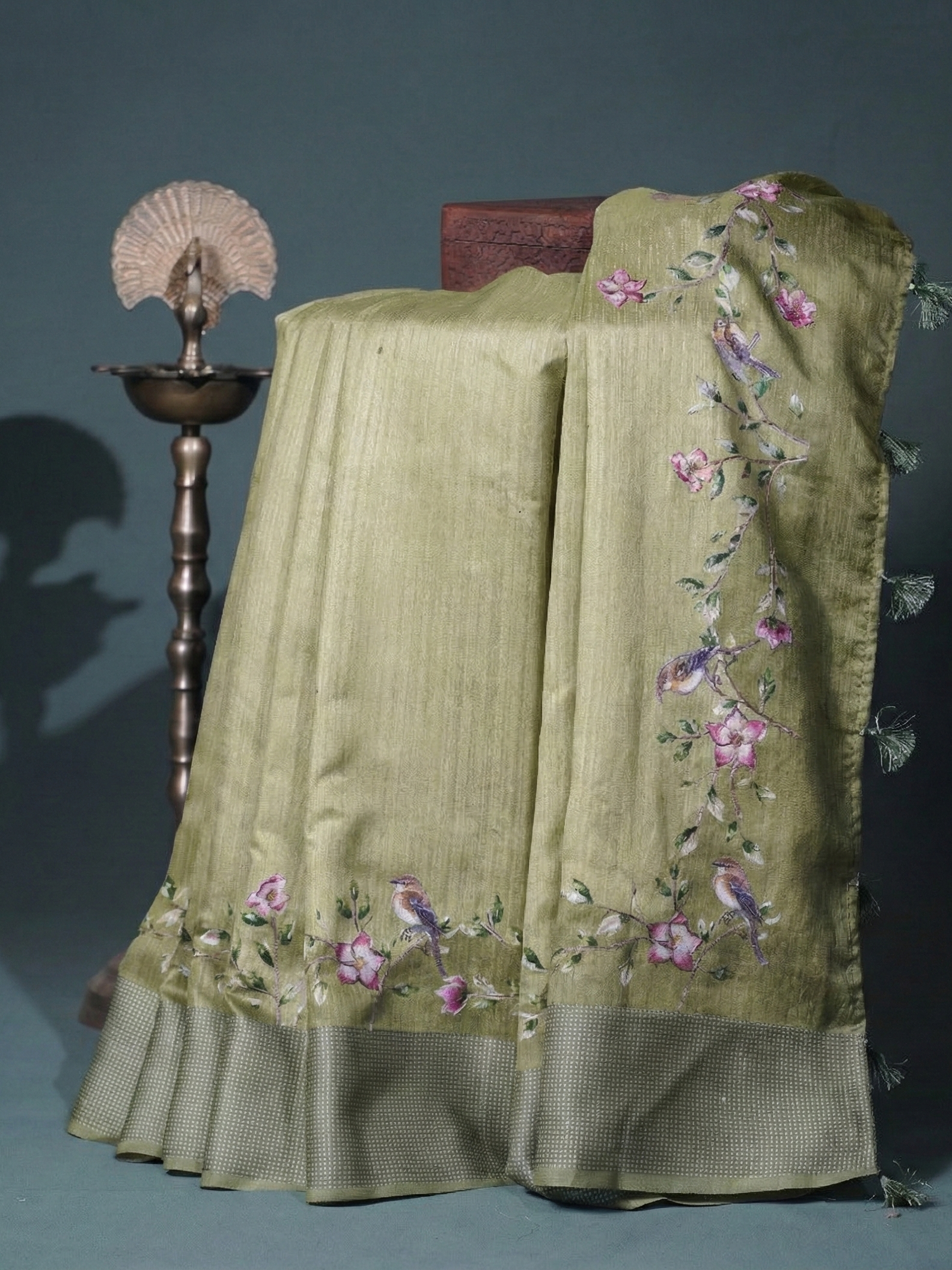 "UTSAV BANARAS 280" Banarasi Nature-Inspired Mehandi Aari Pita Work Matka Silk Saree