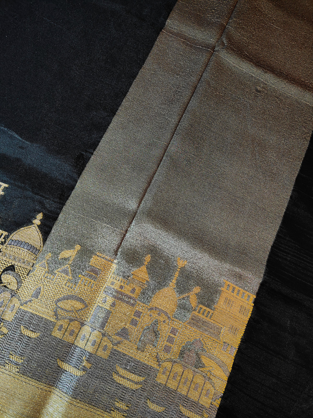"UTSAV BANARAS 003" Banarasi Black Kashi Ghat Pattern Silk Saree