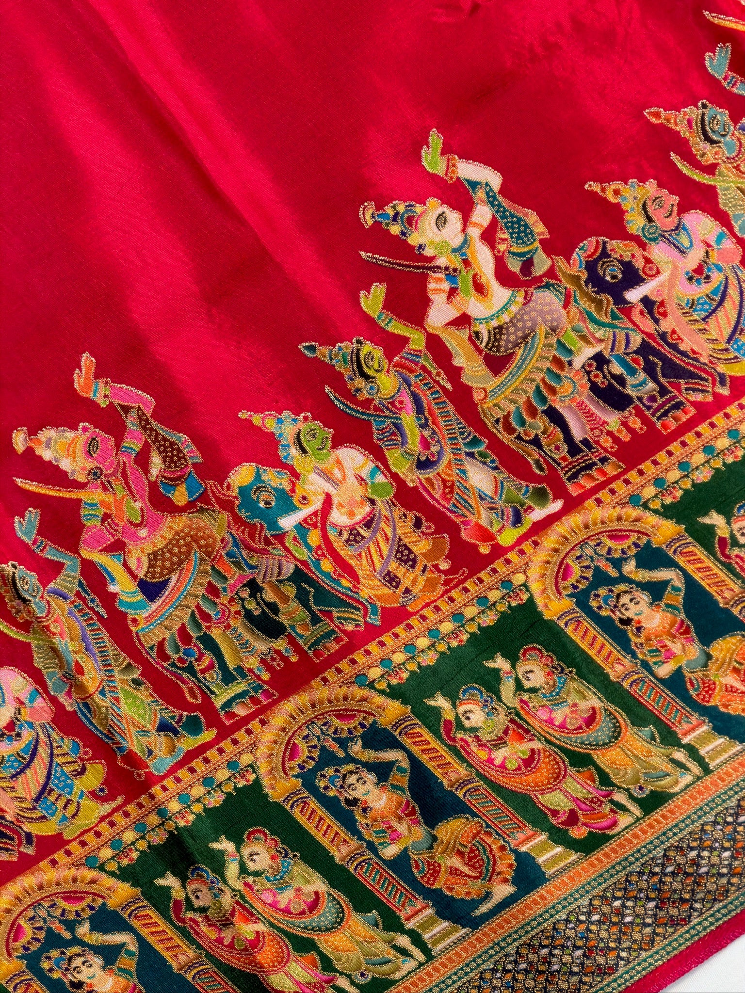 UTSAV BANARAS 477D: Crimson Red Butter Silk Saree with Heritage Position Print & Contrast Blouse