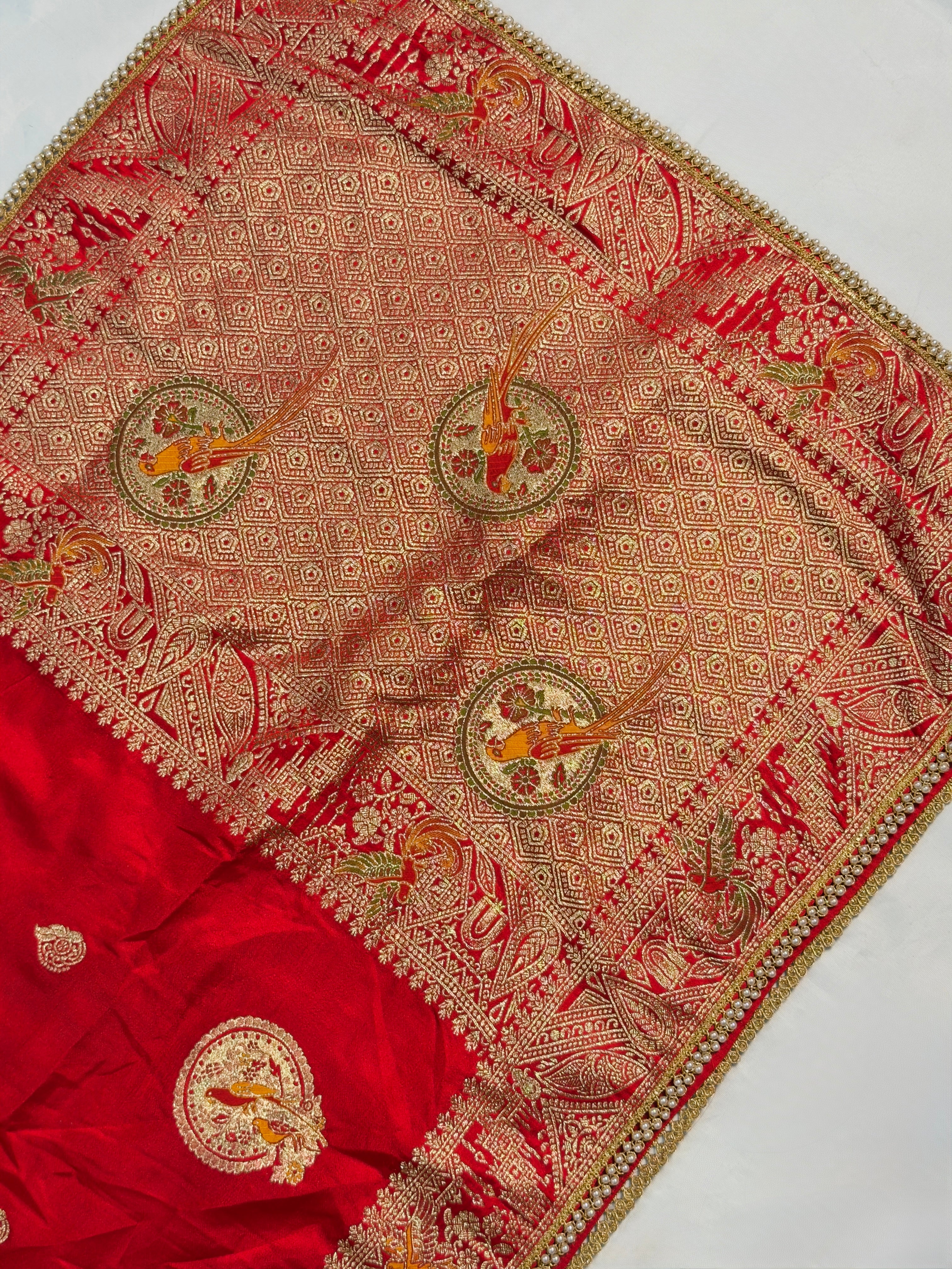 UTSAV BANARAS 421: Creamy White Satin Mashru Valkalam Saree with Meenakari Floral Border & Matching Dupatta