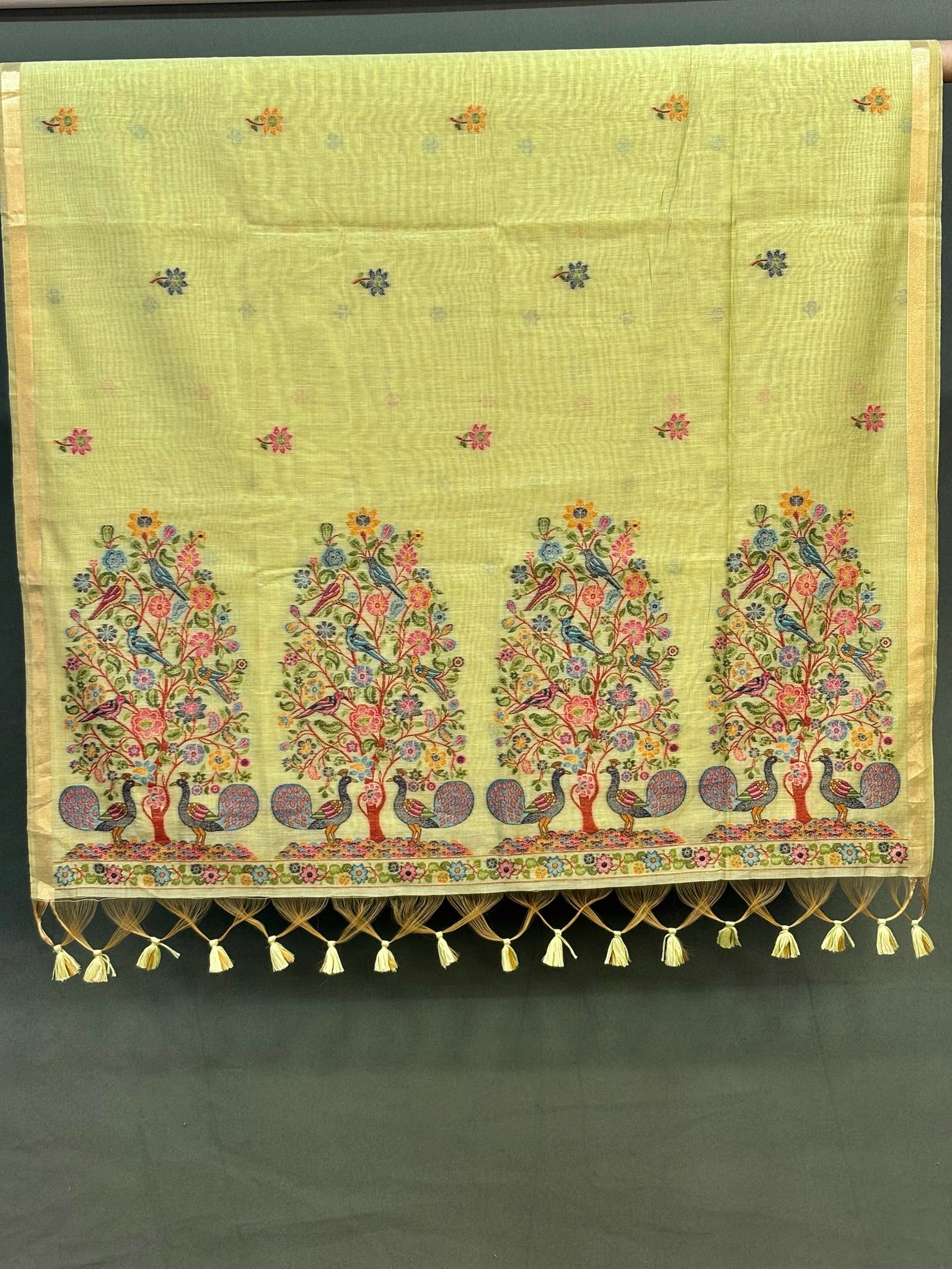 Utsav Banaras 376: Pista Green Handwoven Jamdani Saree with Peacock & Floral Tree Jaal