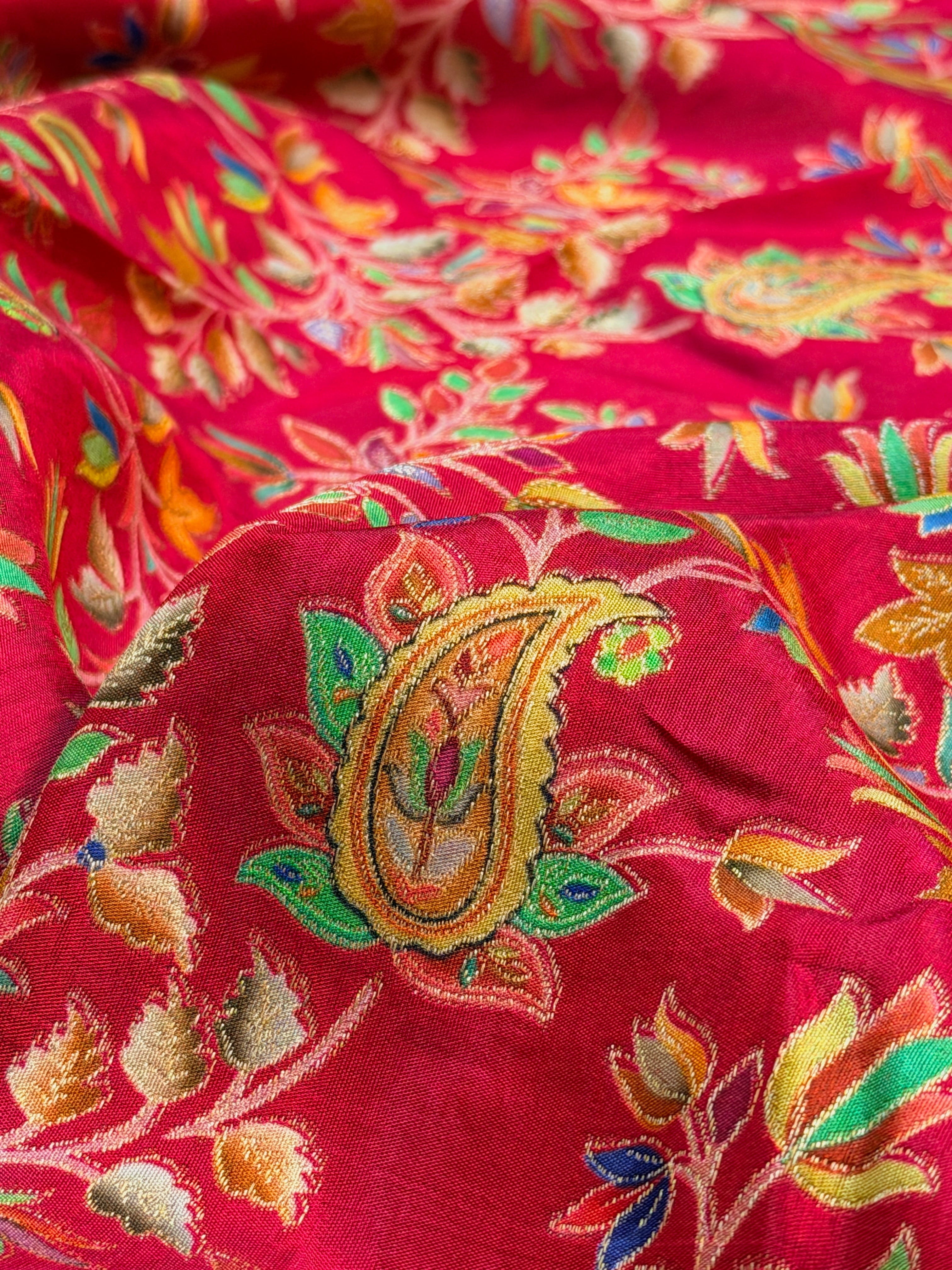 UTSAV BANARAS 478D: Cherry Red Butter Silk Saree with Royal Paisley Position Print & Contrast Blouse