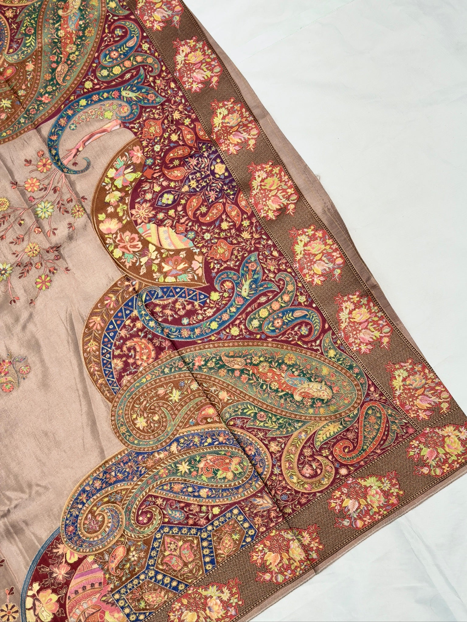 UTSAV BANARAS 476B: Earthy Pink Butter Silk Saree with Royal Paisley Position Print & Contrast Blouse