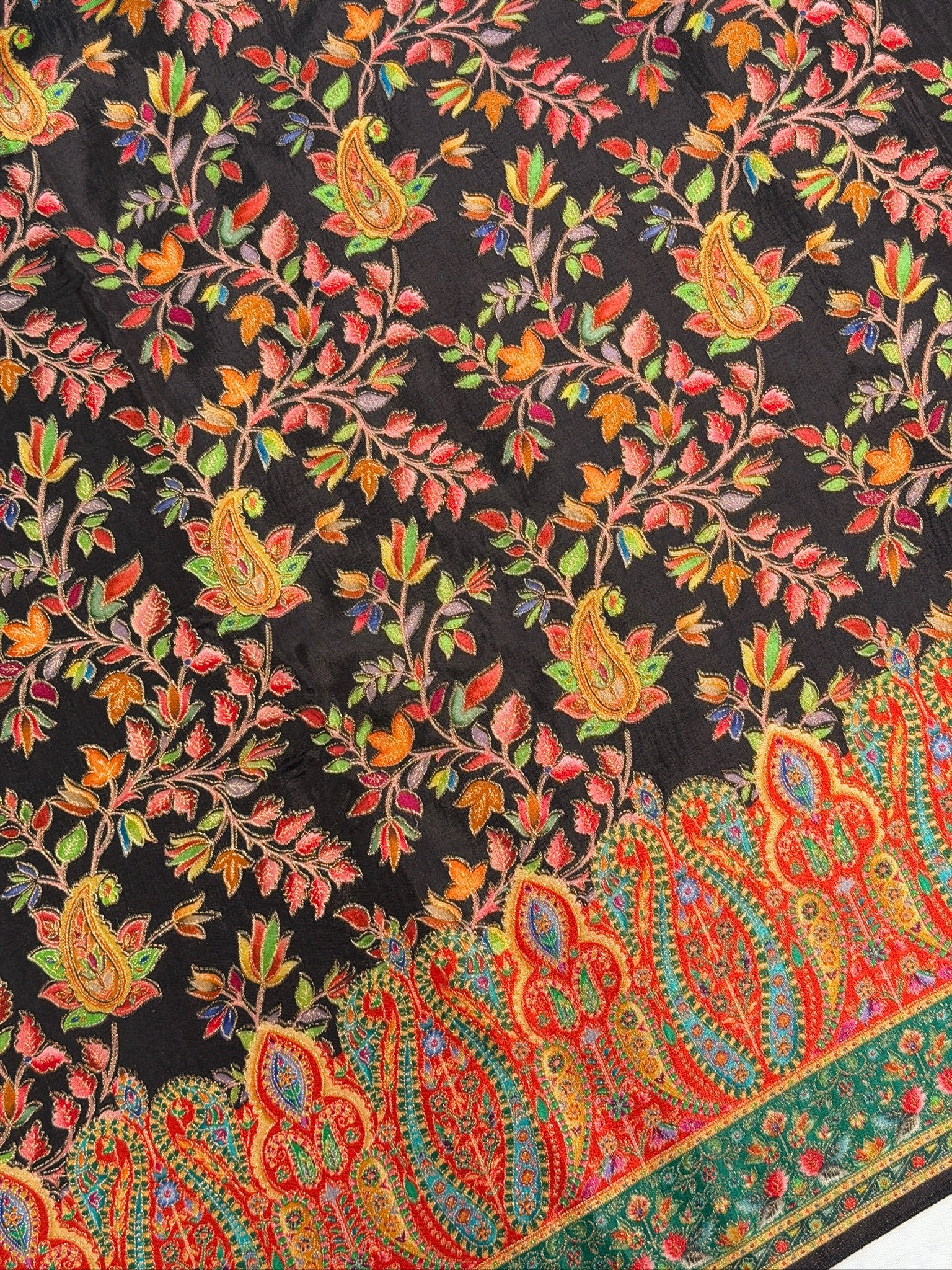 UTSAV BANARAS 478G: Jet Black Butter Silk Saree with Royal Paisley Position Print & Contrast Blouse