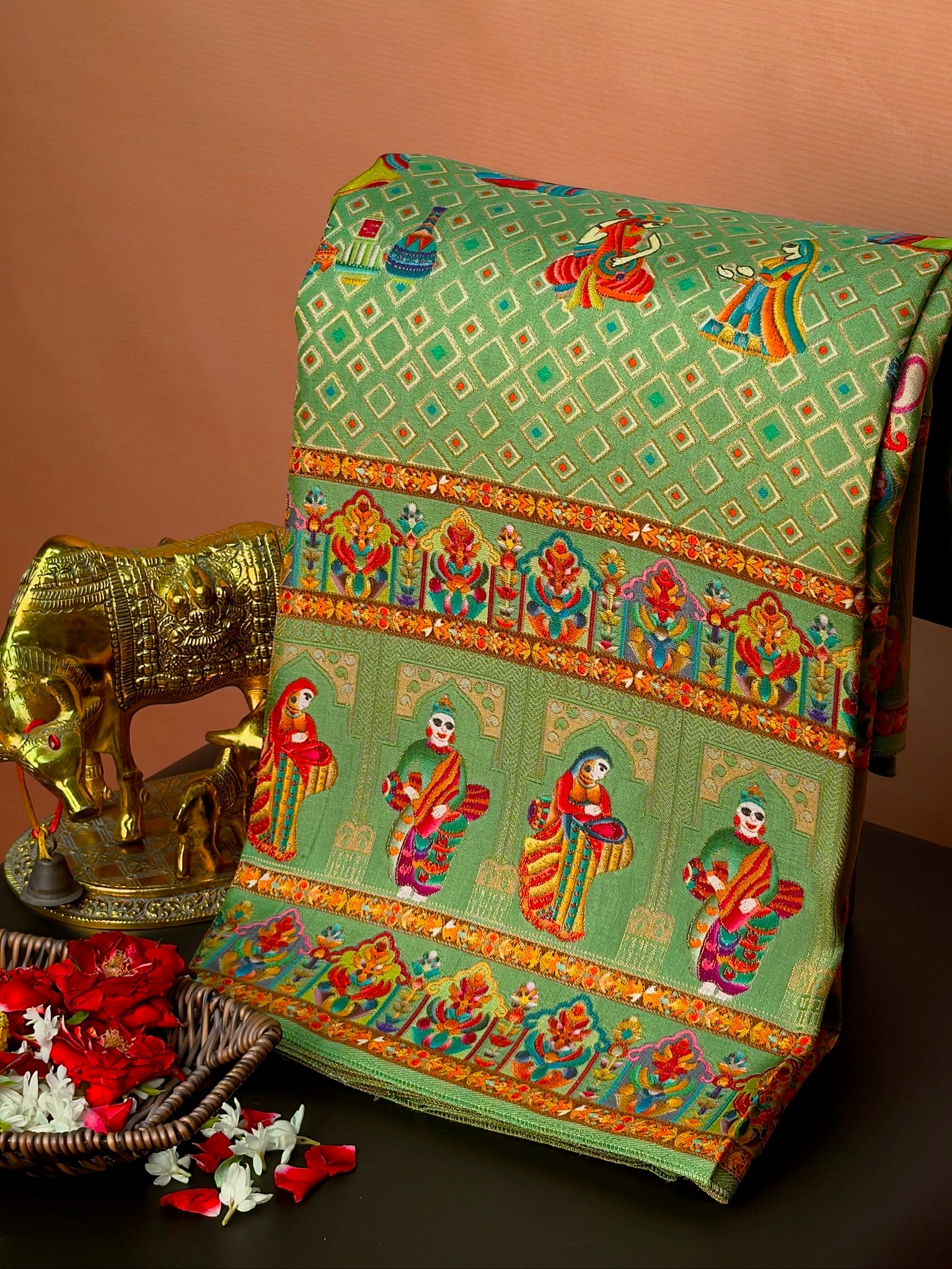UTSAV BANARAS 475F: Dulhan Red Butter Silk Saree with Heritage Position Print & Contrast Blouse