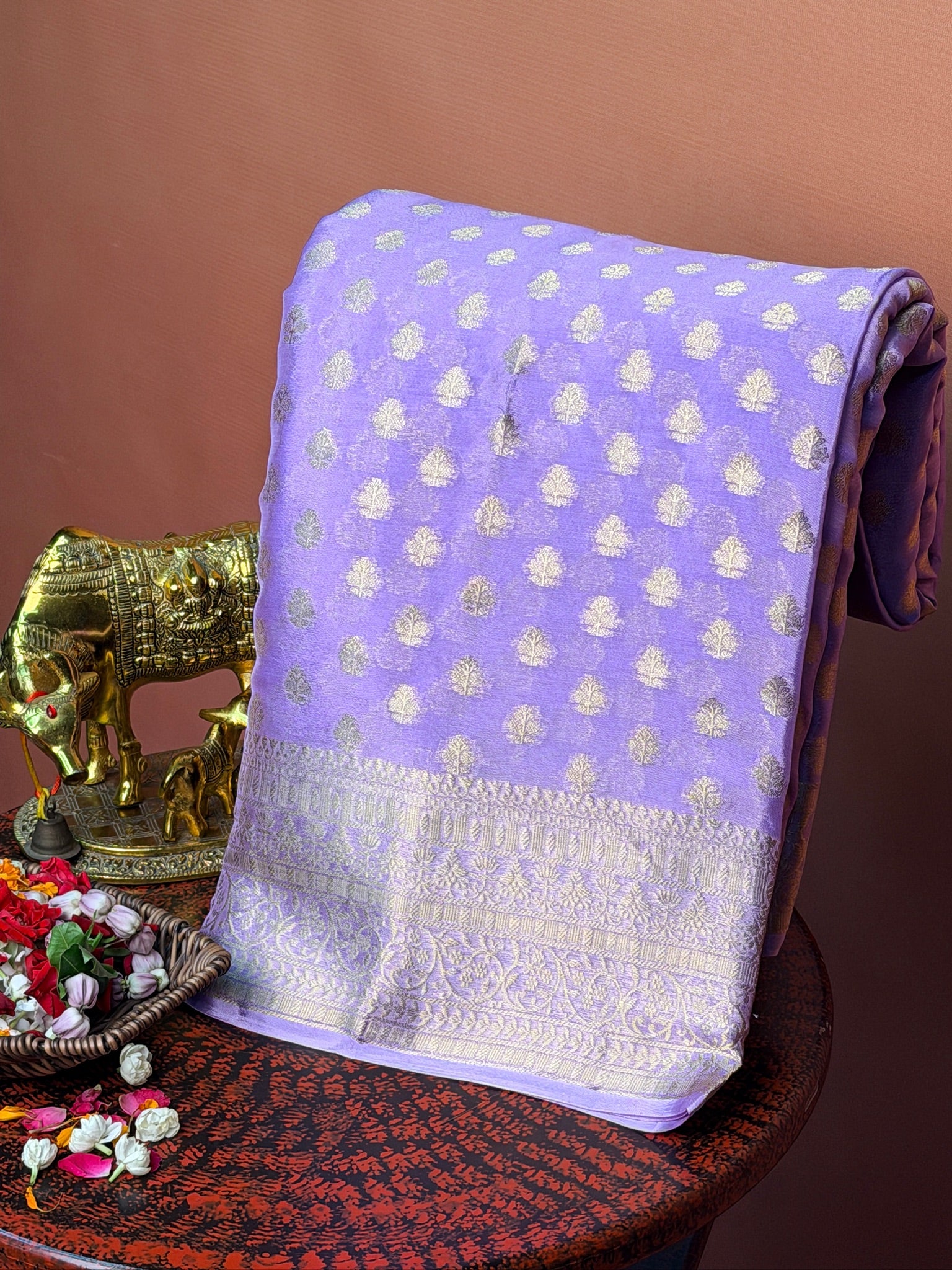 UTSAV Banaras 425: Lavender Premium Mashru Silk Saree with Khaddi buti & Traditional Banarasi Border