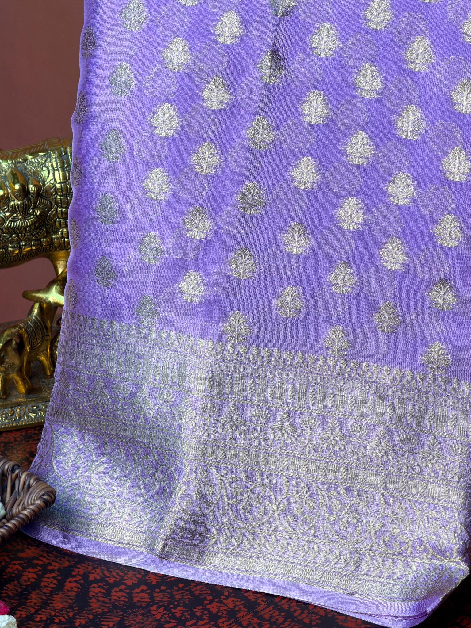 UTSAV Banaras 425: Lavender Premium Mashru Silk Saree with Khaddi buti & Traditional Banarasi Border