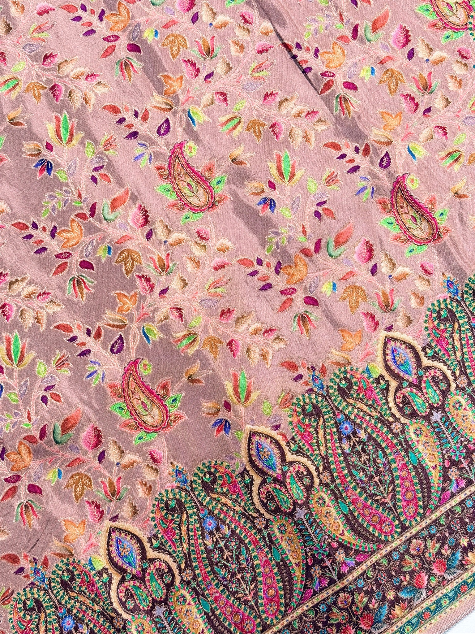 UTSAV BANARAS 478B: Dusty Grey Butter Silk Saree with Royal Paisley Position Print & Contrast Blouse