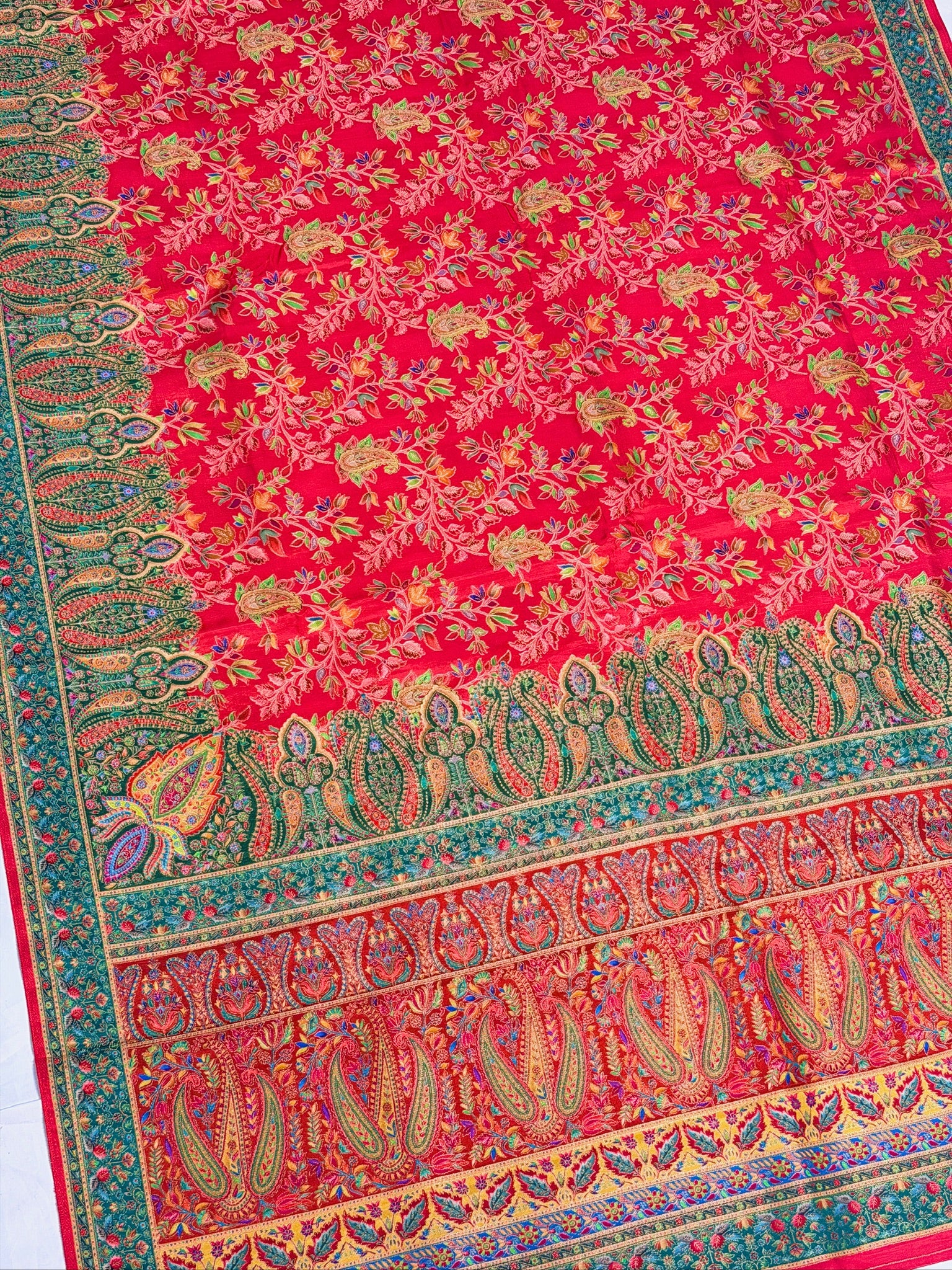 UTSAV BANARAS 478F: Scarlet Red Butter Silk Saree with Royal Paisley Position Print & Contrast Blouse