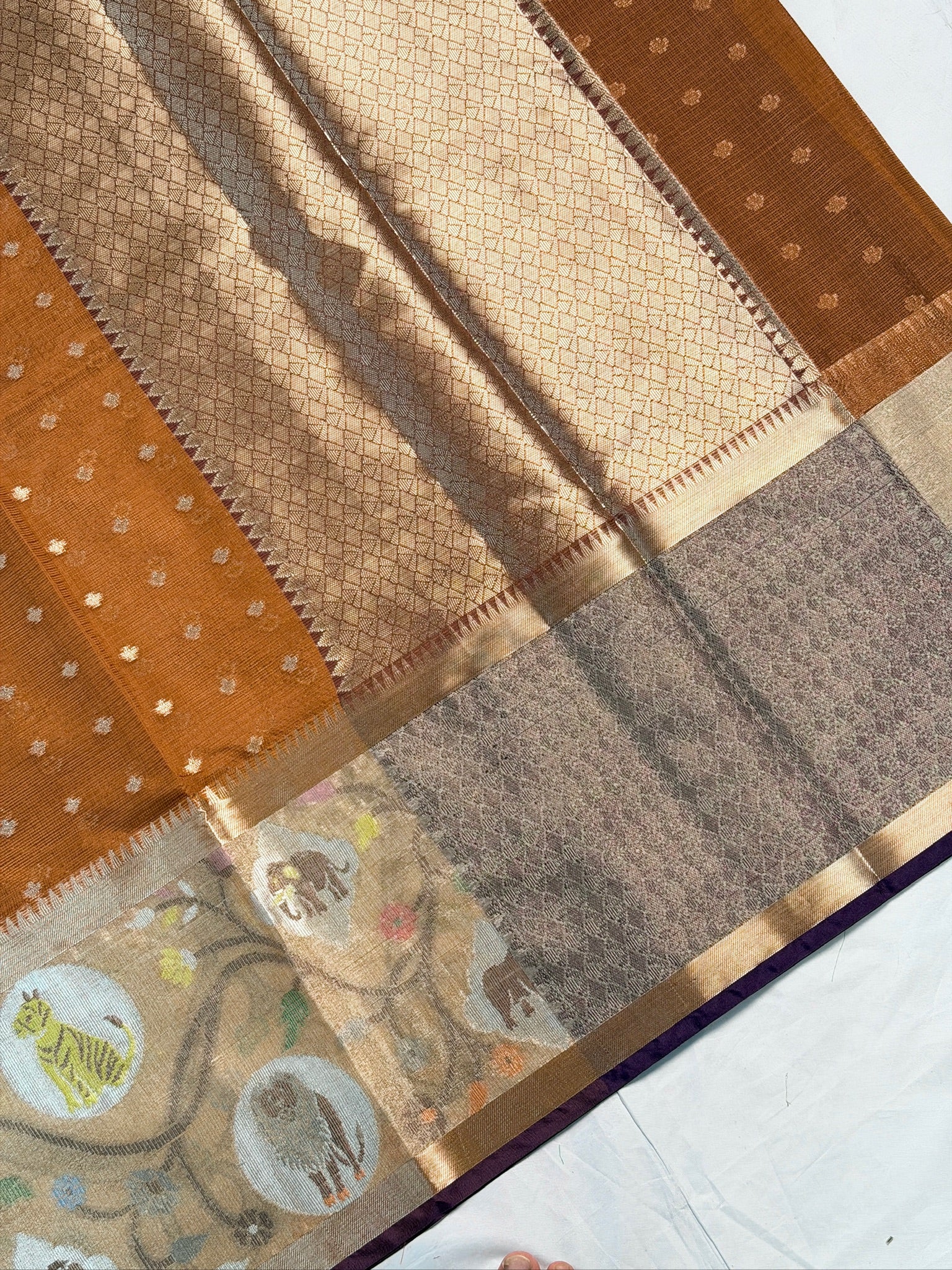 UTSAV BANARAS 470: Burnt Orange Kota Checks Saree with Artistic Skirt Border & Contrast Magenta Blouse