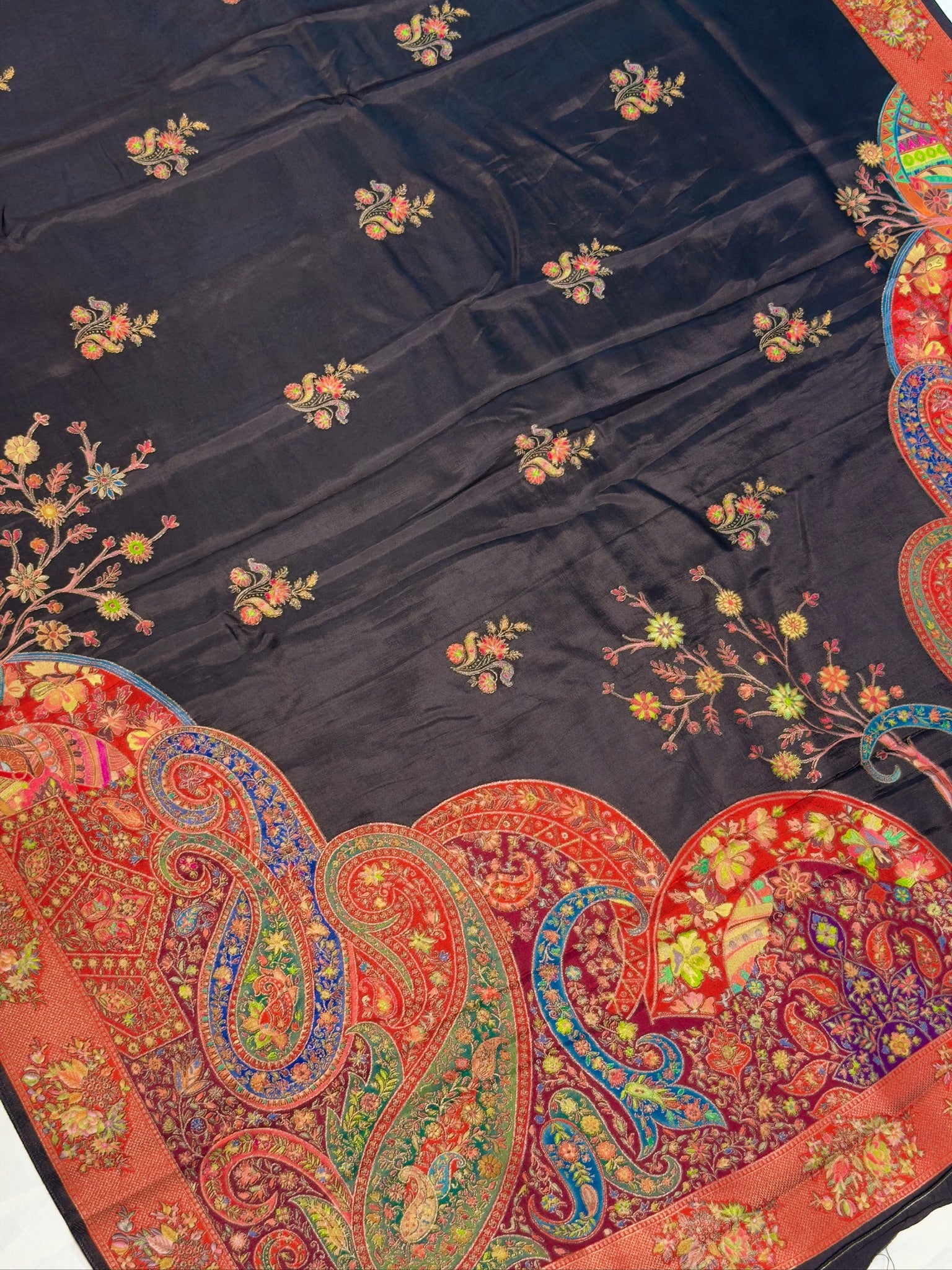 UTSAV BANARAS 476G: Black & Red Butter Silk Saree with Royal Paisley Position Print & Contrast Blouse