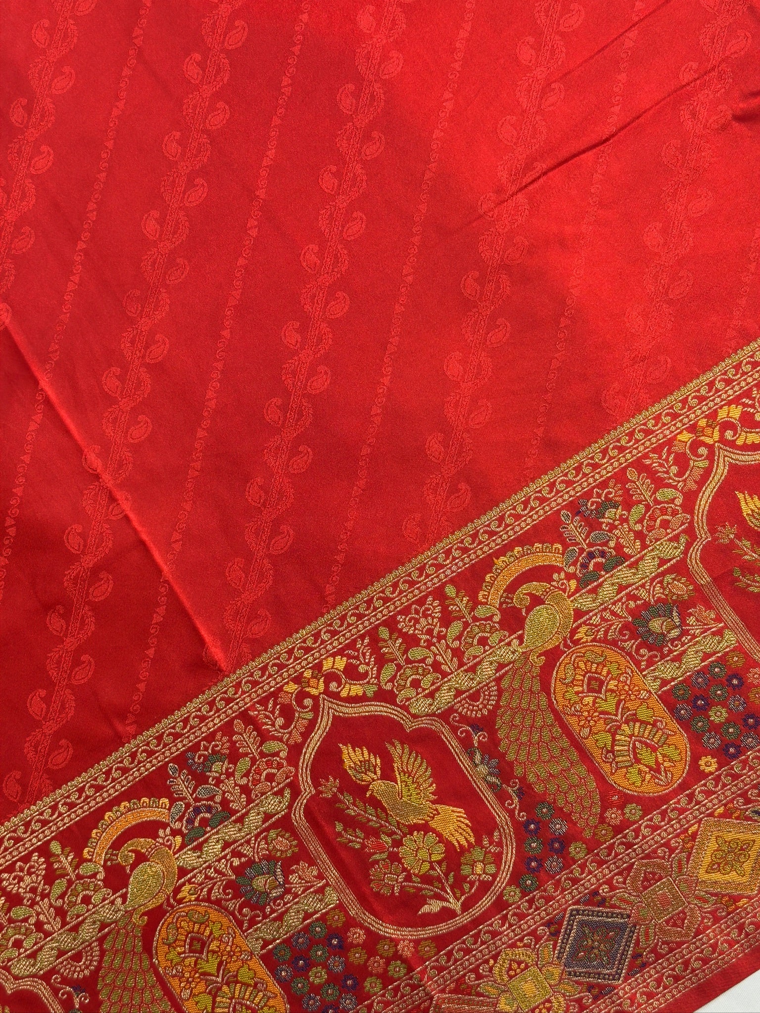 UTSAV BANARAS 417: Sunhara Red Satin Tanchoi Silk Saree with Meenakari Floral Peacock Border