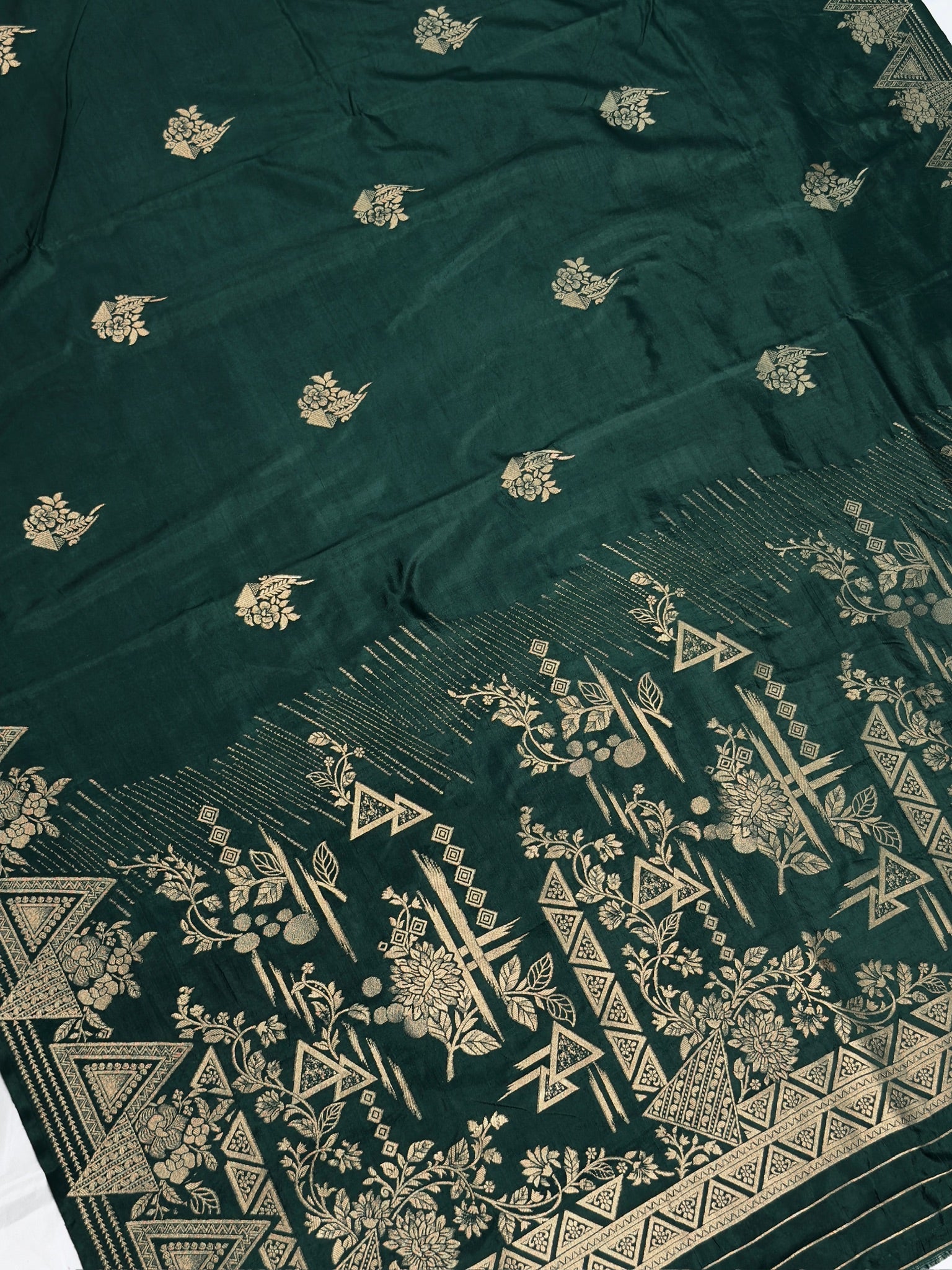 UTSAV BANARAS 435: Emerald Green Butter Silk Saree with Gold Zari Floral & Geometric Banarasi Border