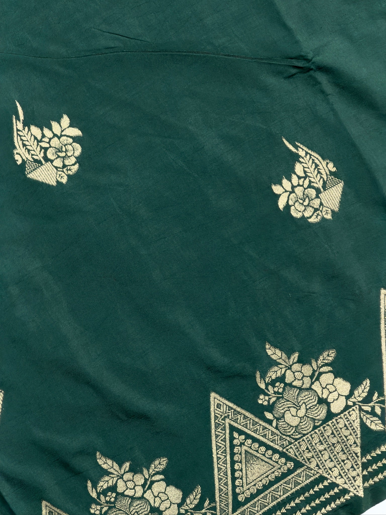 UTSAV BANARAS 435: Emerald Green Butter Silk Saree with Gold Zari Floral & Geometric Banarasi Border