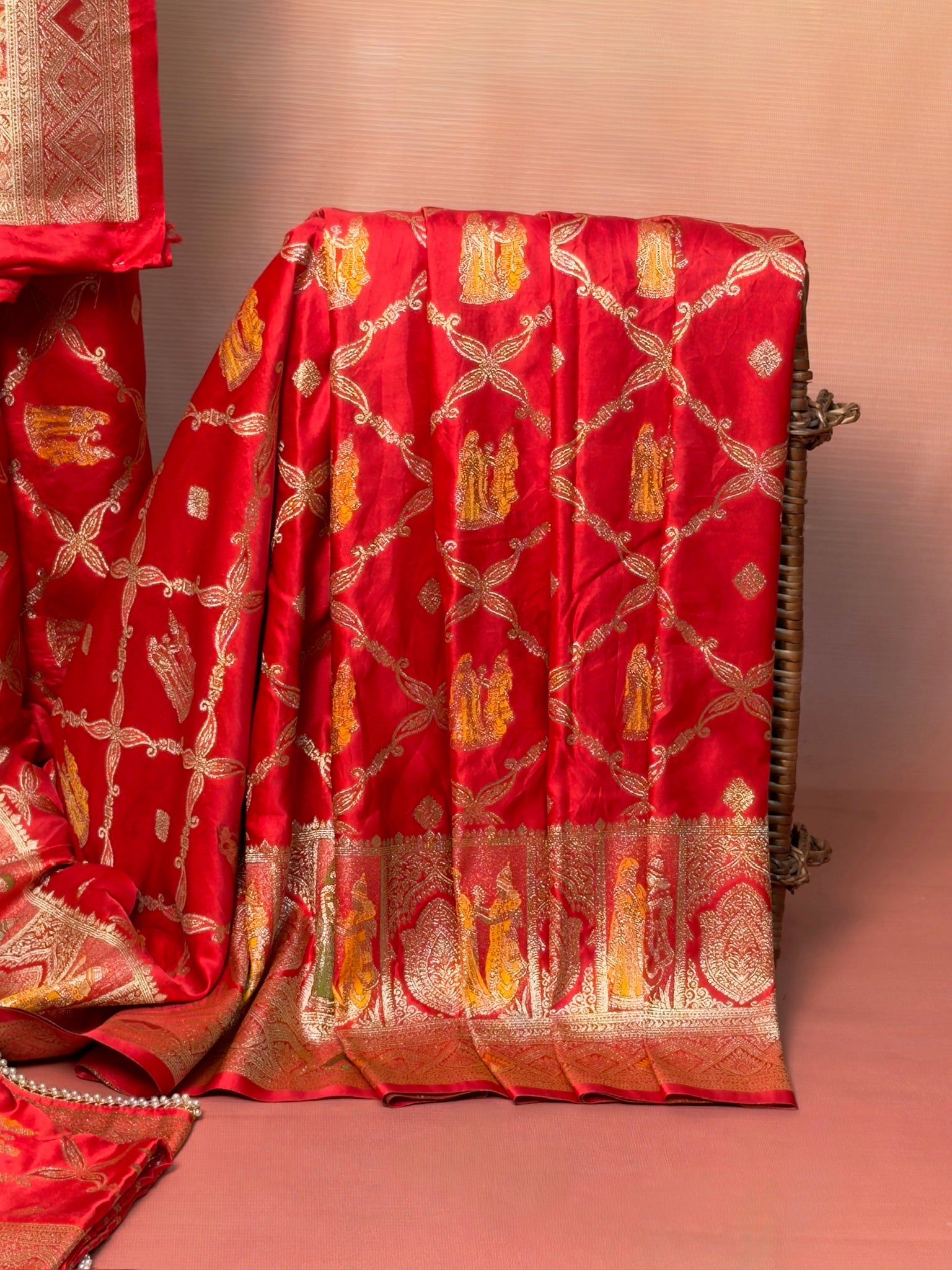 UTSAV BANARAS 420: Dulhan Red Satin Mashru Valkalam Saree with Meenakari Floral Border & Matching Dupatta