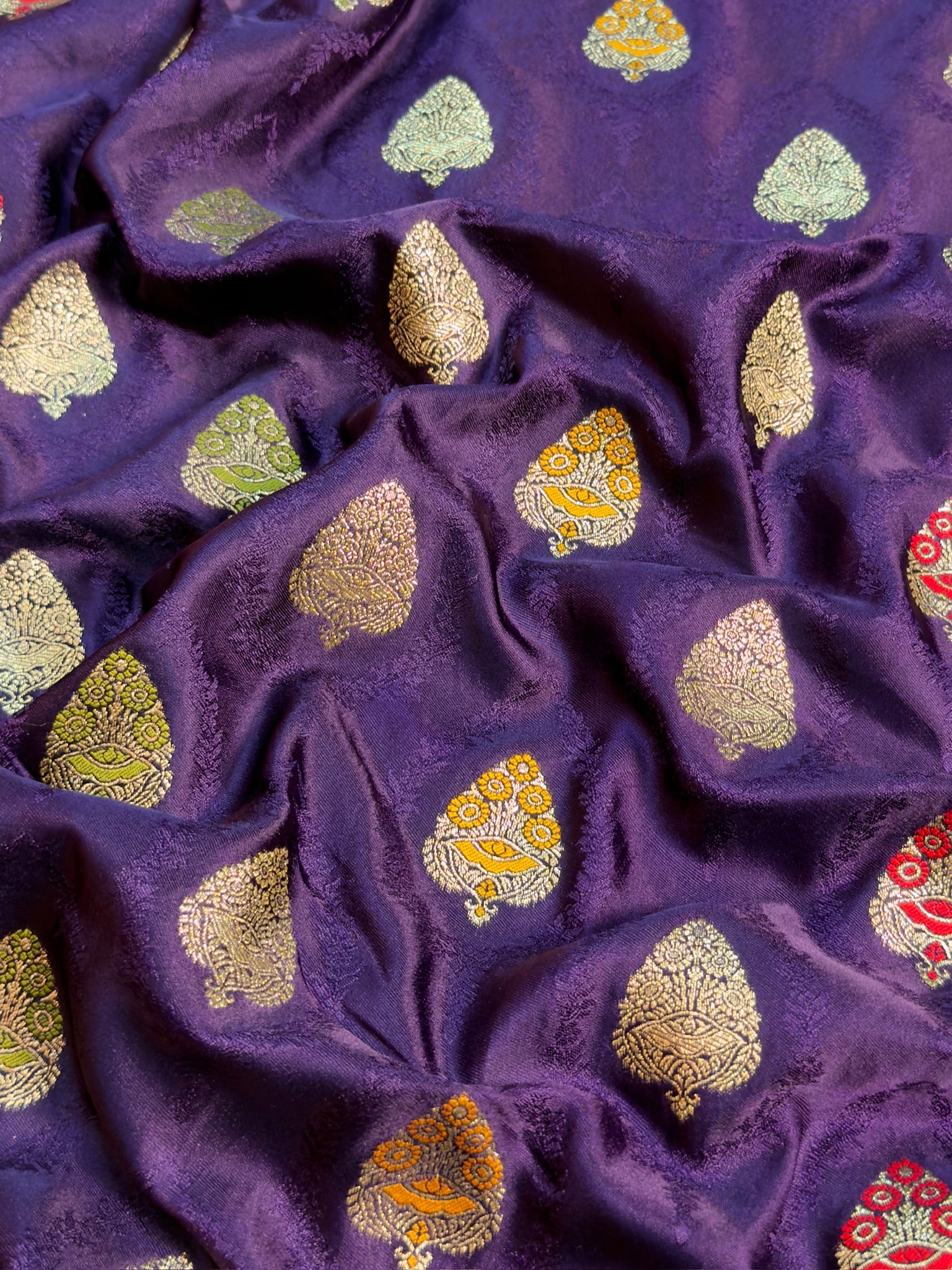 UTSAV BANARAS 419: Deep Violet Satin Mashru Silk Saree with Resham Weaving, Meenakari Floral Border & Matching Dupatta