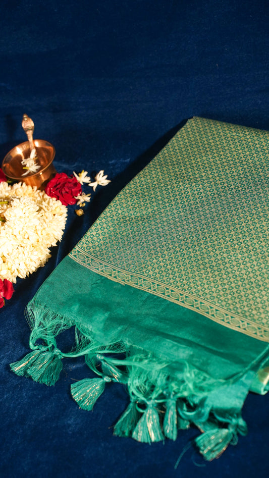 "UTSAV BANARAS 129" Banarasi Green Rangkaat Silk Saree