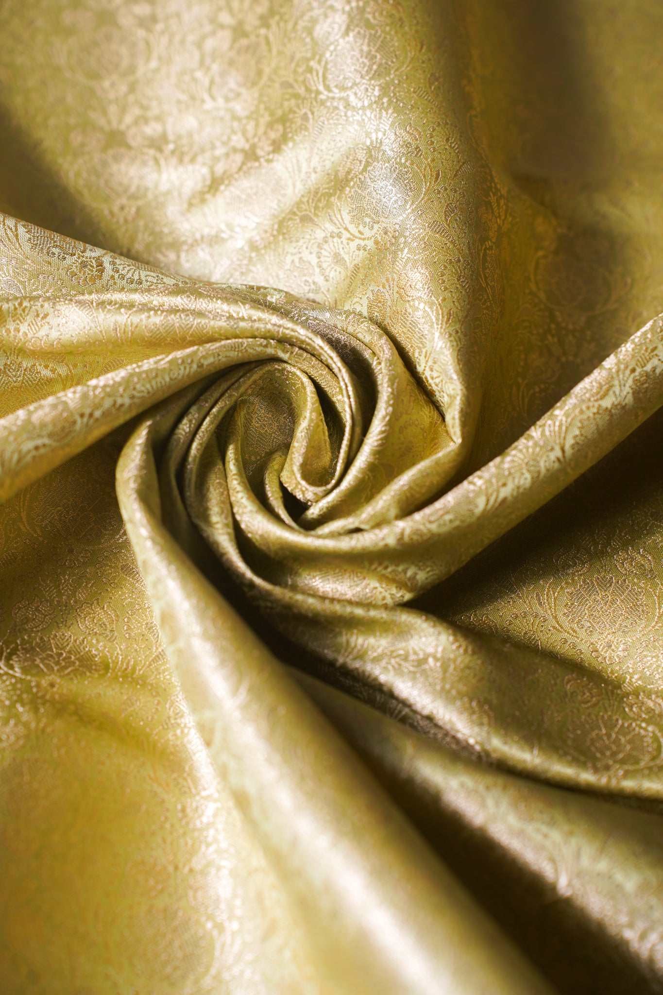 "MCF 24" Banarasi Yellow Handloom Tanchui Alfi Jaal Febric