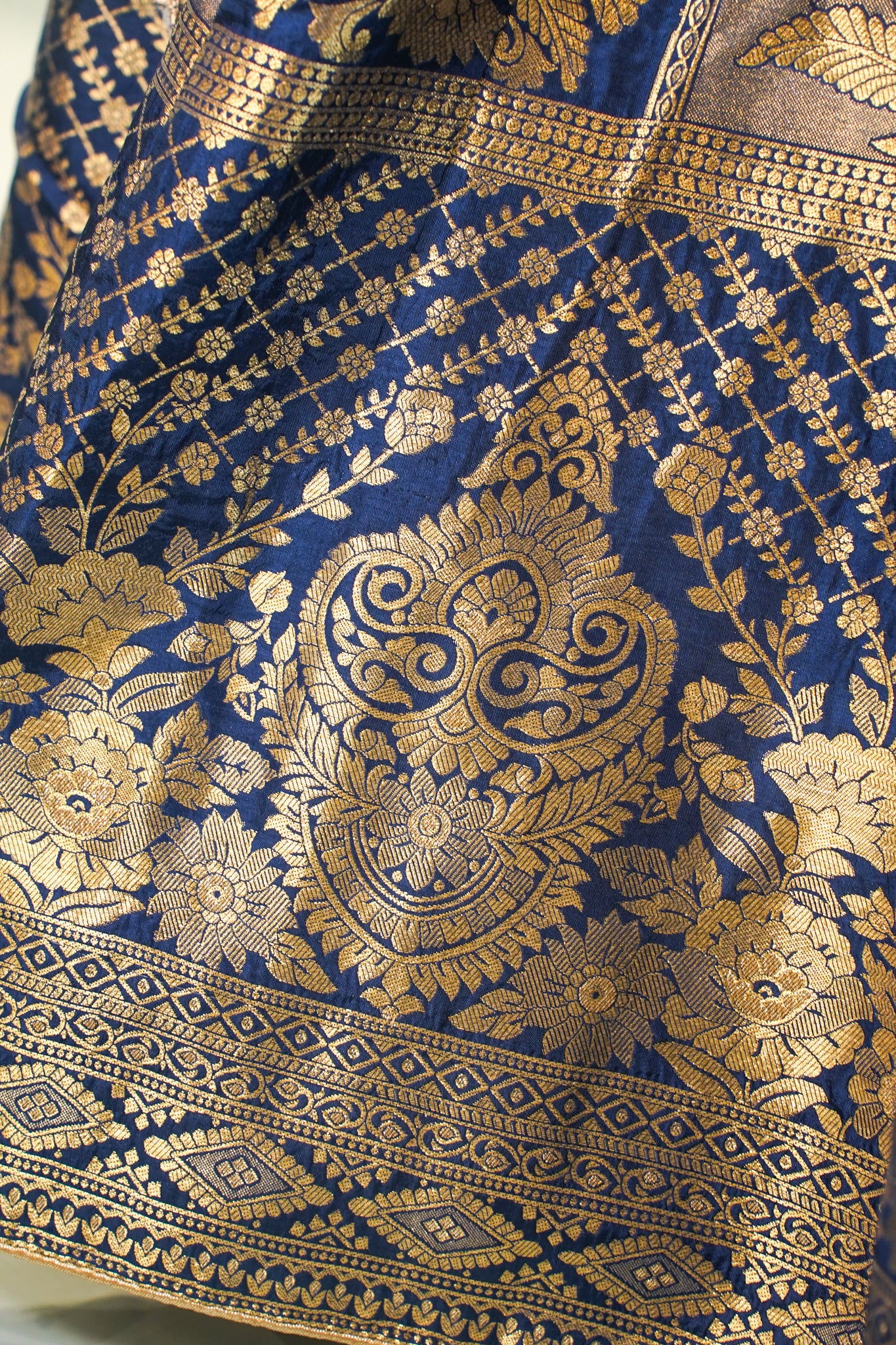 "Mansi 017" Banarasi Traditional Silk Lehenga With Jaal Flower Work