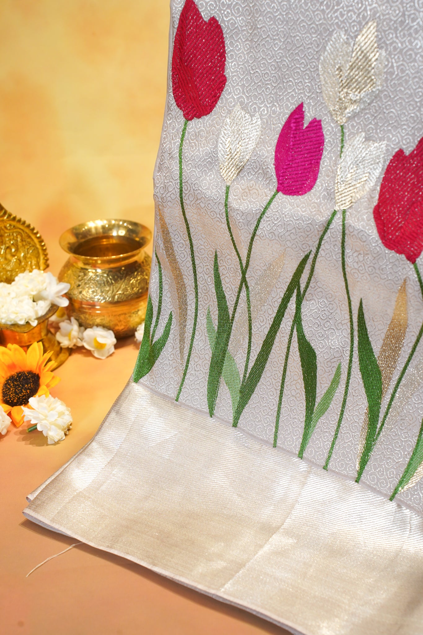 "Virasat 249" Banarasi Silver Pure Kanjivaram Silk Saree With Floral Handwoven Design