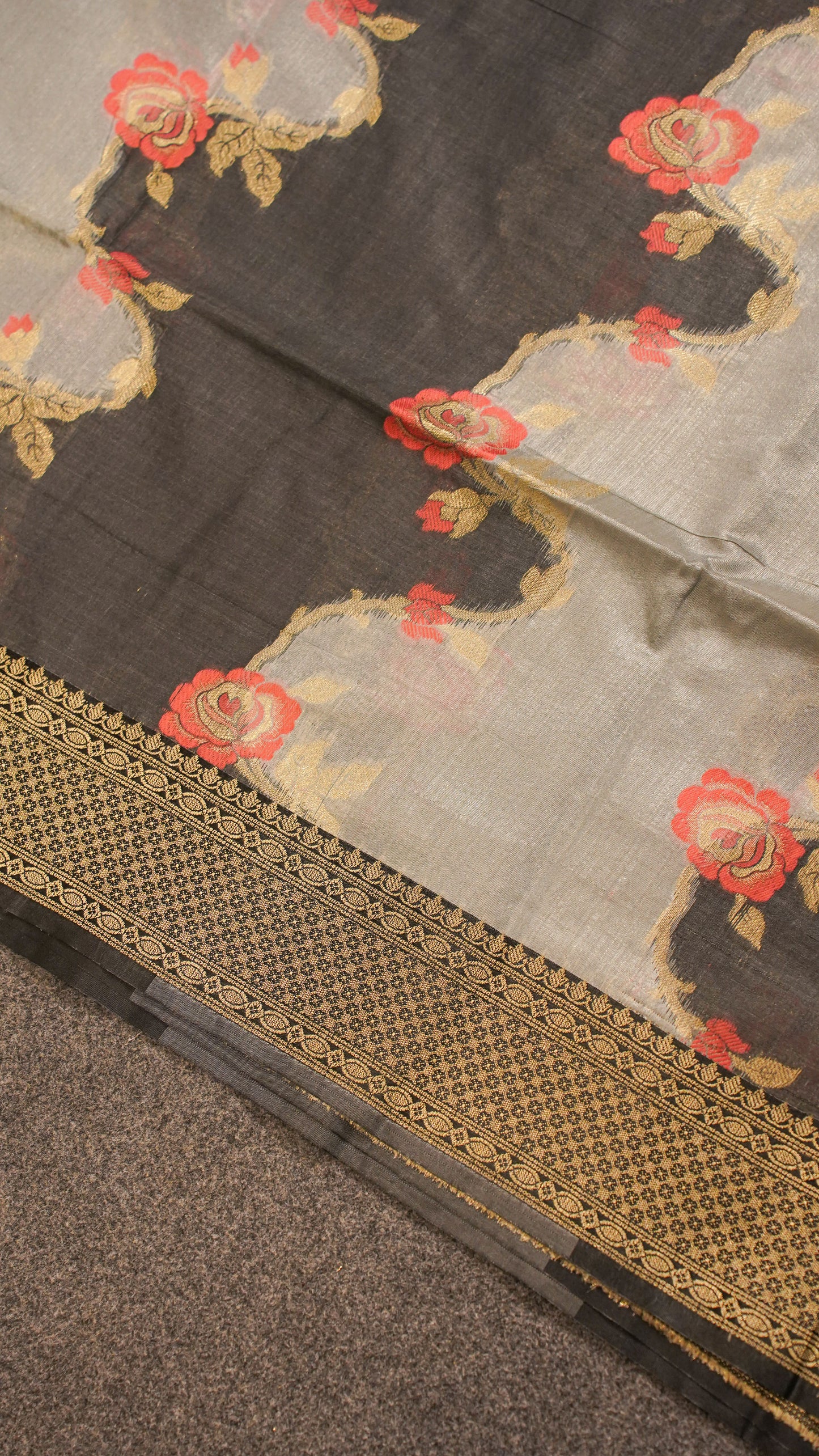 "UTSAV BANARAS 130" Banarasi Grey Rangkaat Silk Saree