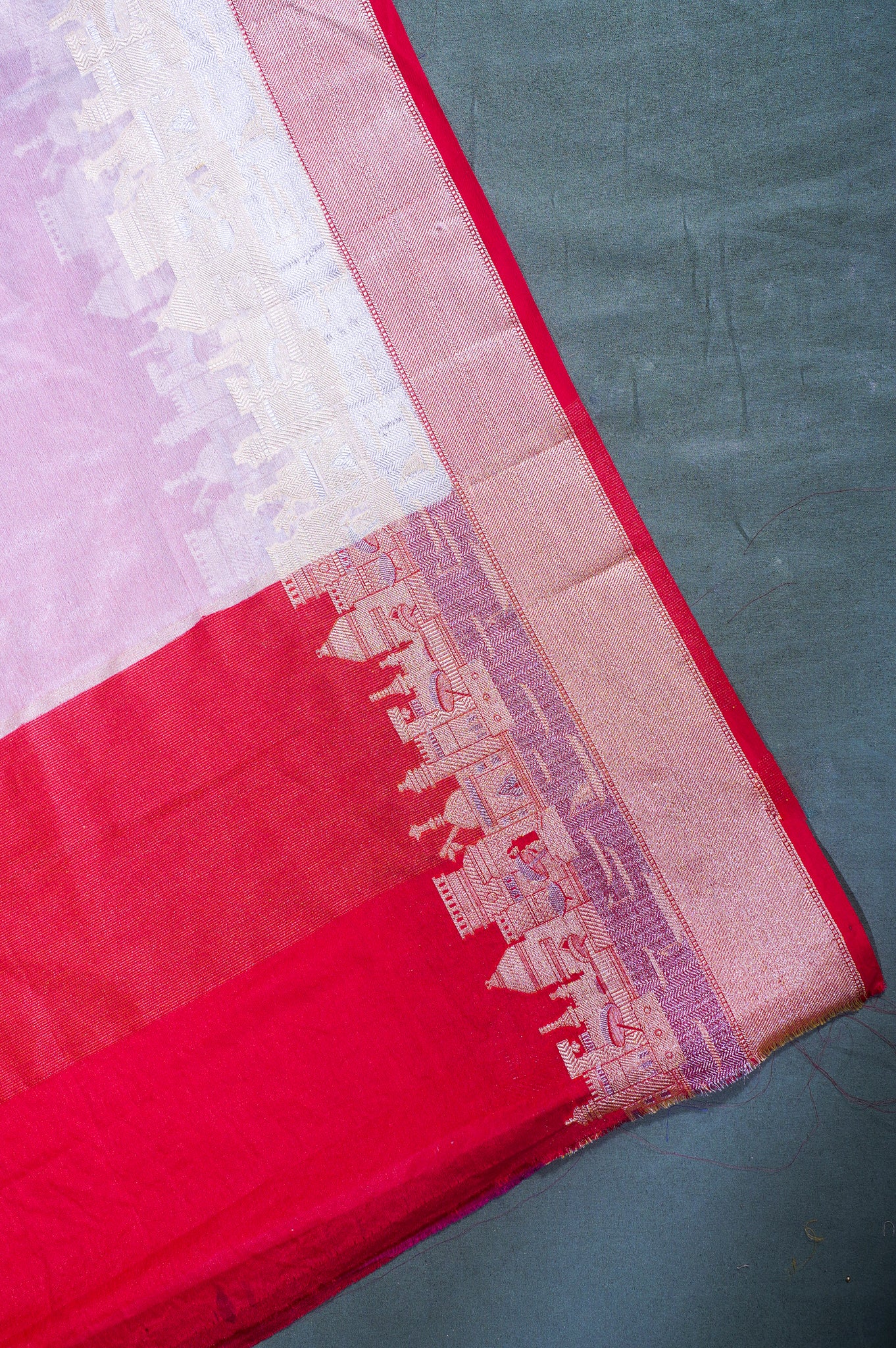 "UTSAV BANARAS 003G" Banarasi White Kashi Ghat Pattern Silk Saree
